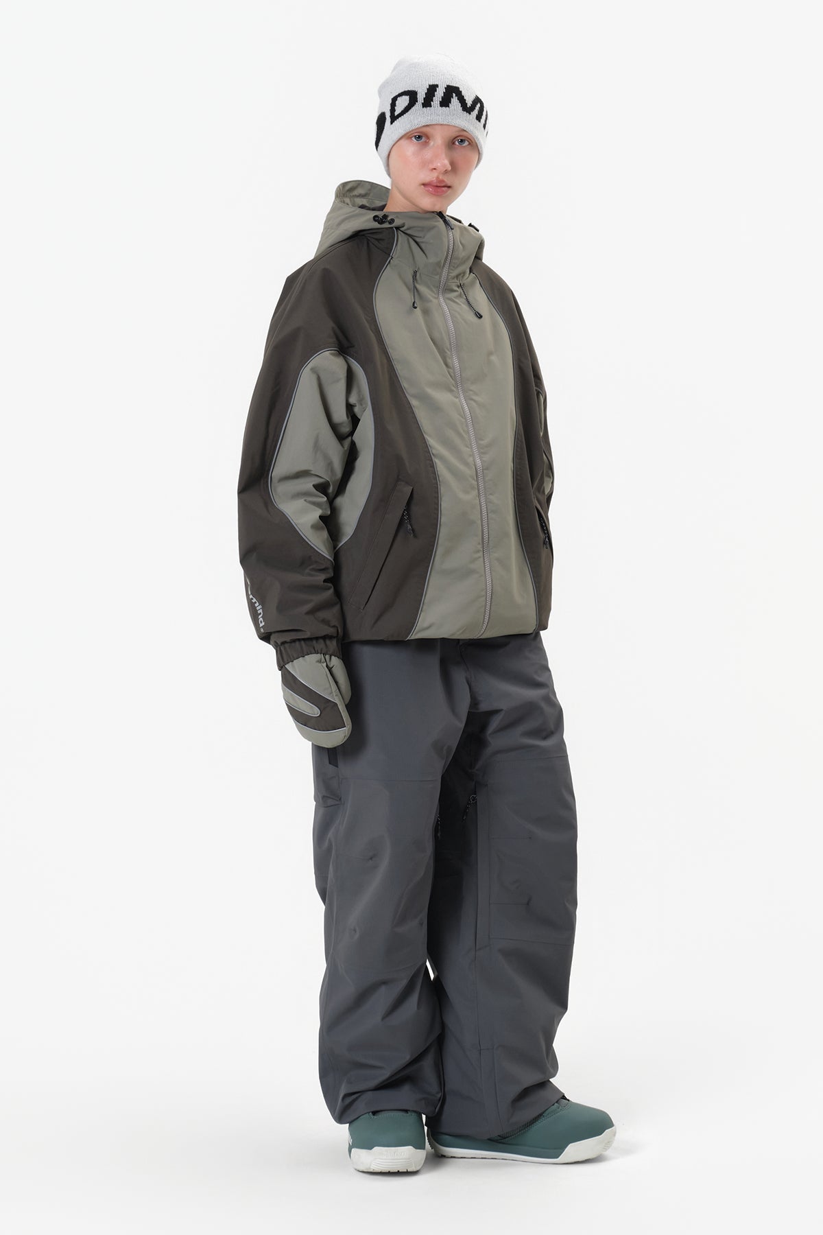 [INVITED] BARRIER PANTS (RELAXED FIT) DARK SHADOW