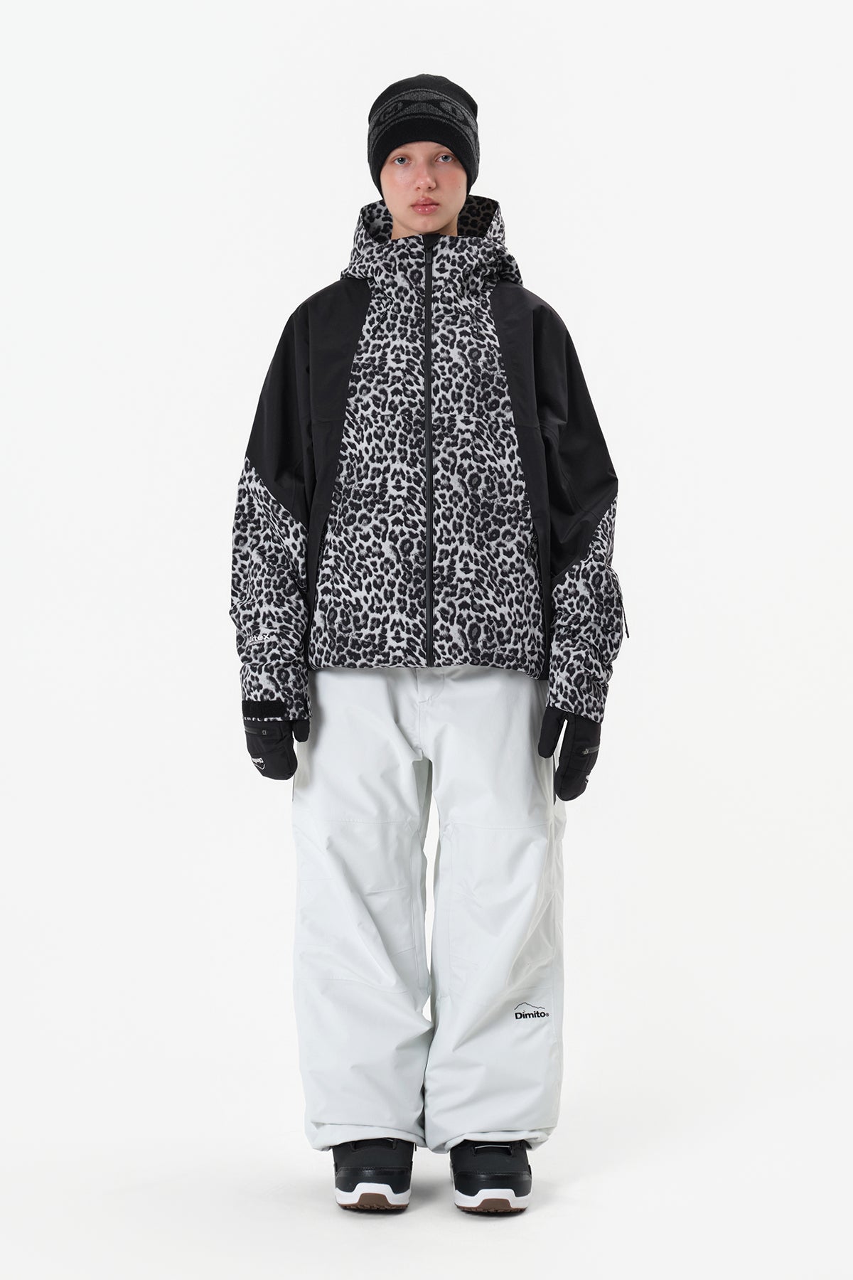 VERT BARRIER PANTS (RELAXED FIT) WHITE