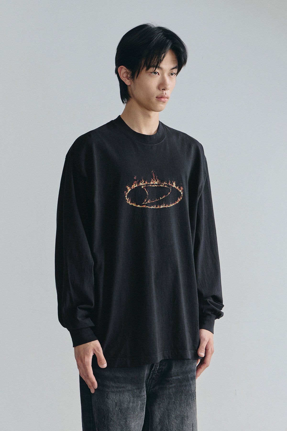VERT BLAZE D-AXIS LSV GD 6.5OZ TEE BLACK (Available on 26.05.07)
