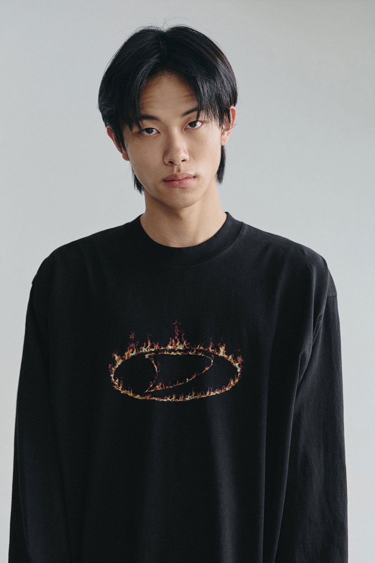 VERT BLAZE D-AXIS LSV GD 6.5OZ TEE BLACK (Available on 26.05.07)
