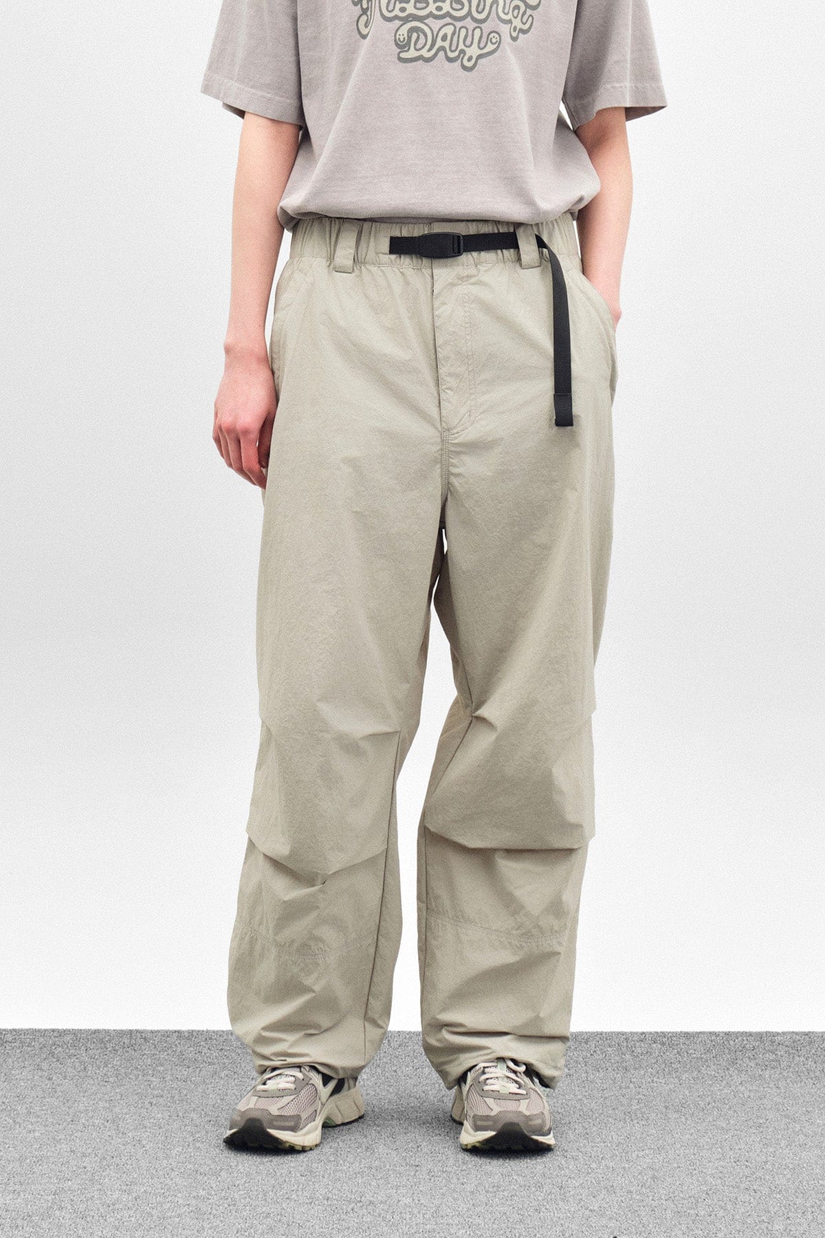 [INVITED] CAMP PANTS SLATE KHAKI