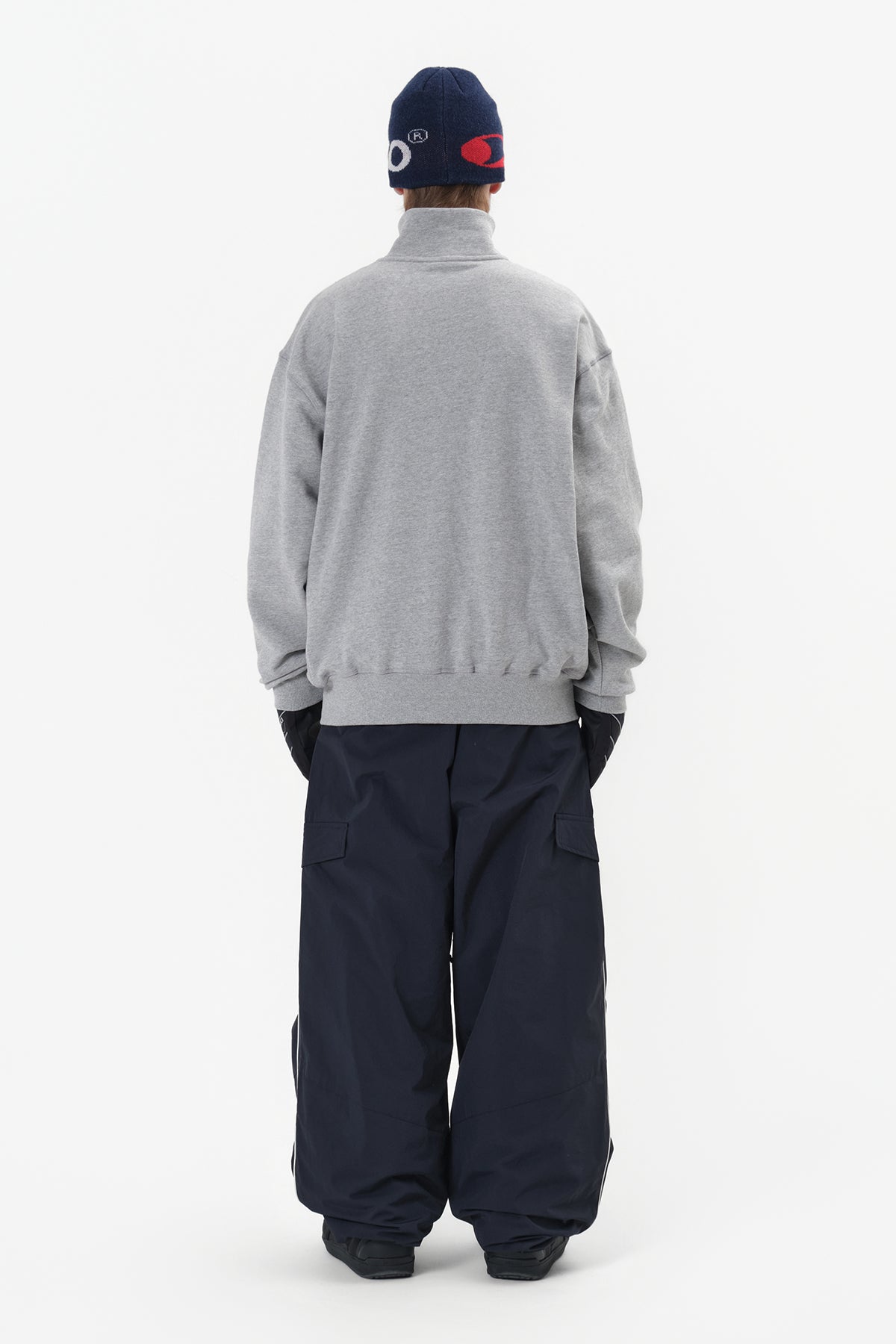 VERT CIRCLE LOGO HALF ZIP SWEATSHIRT ASH