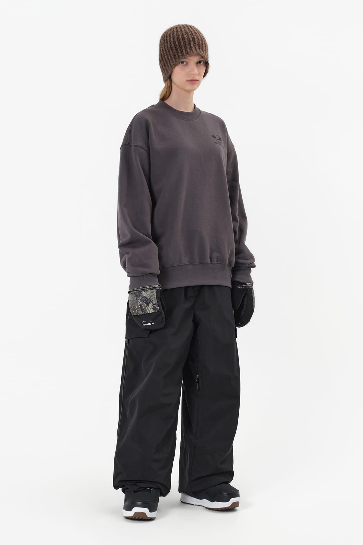 [INVITED] CIRCLE LOGO SWEATSHIRT CONCRETE