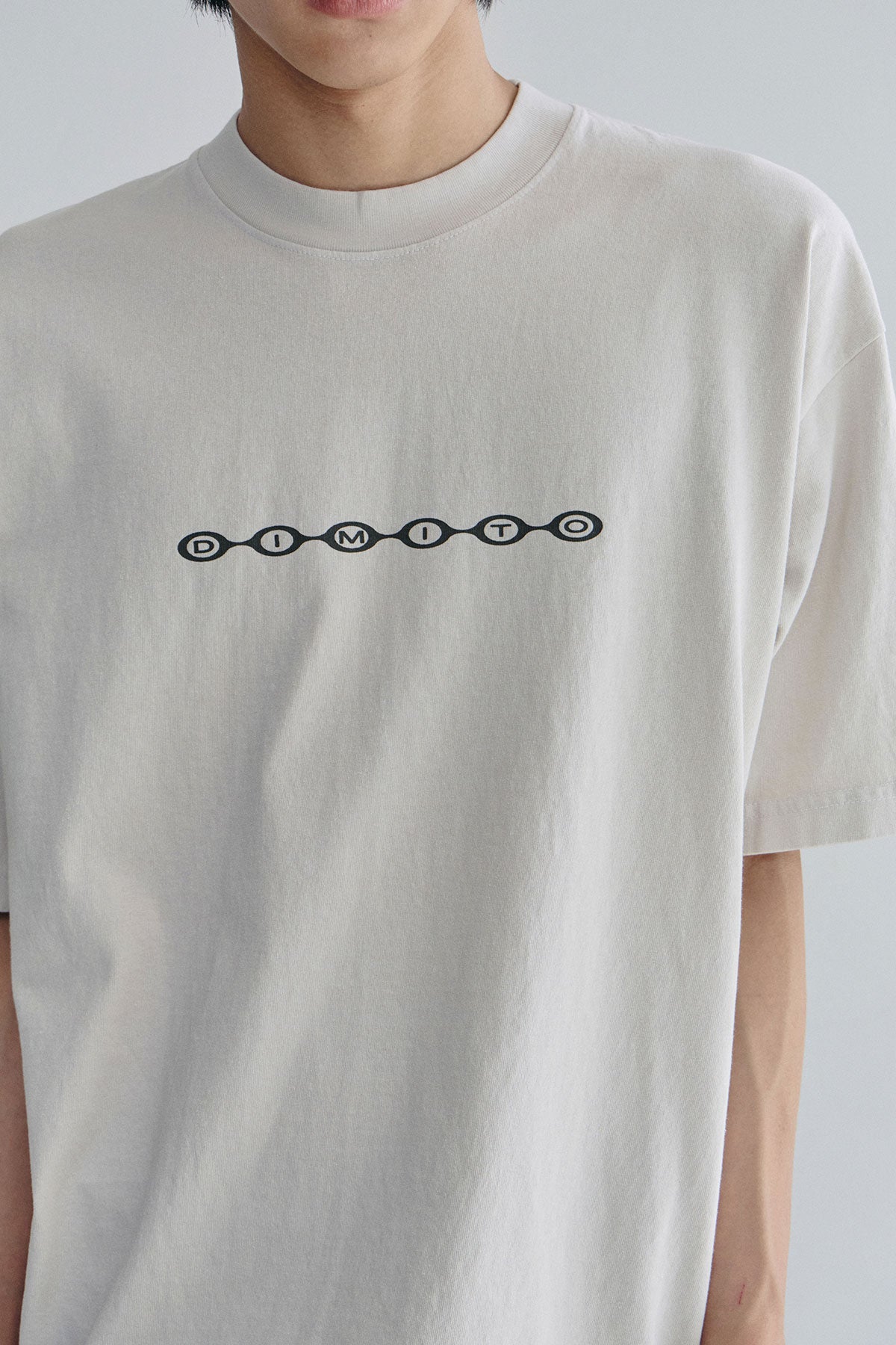 VERT DIVISION LOGO SSV GD 6.5OZ TEE CEMENT (Available on 26.05.07)