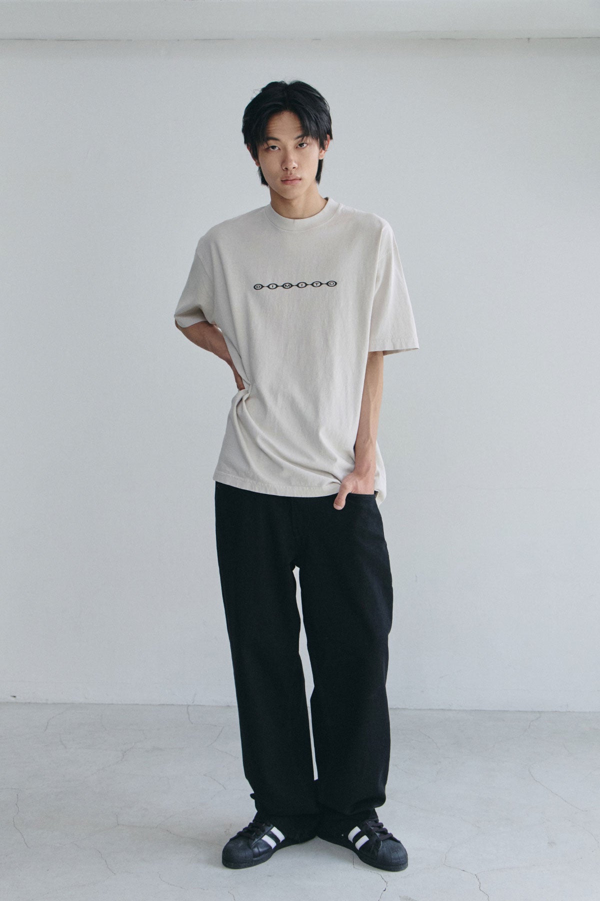 VERT DIVISION LOGO SSV GD 6.5OZ TEE CEMENT (Available on 26.05.07)