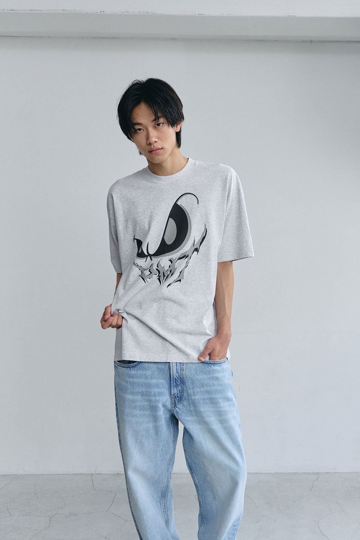 VERT DMT EVIL MASK SSV GD 6.5OZ TEE ASH (Available on 26.05.07)