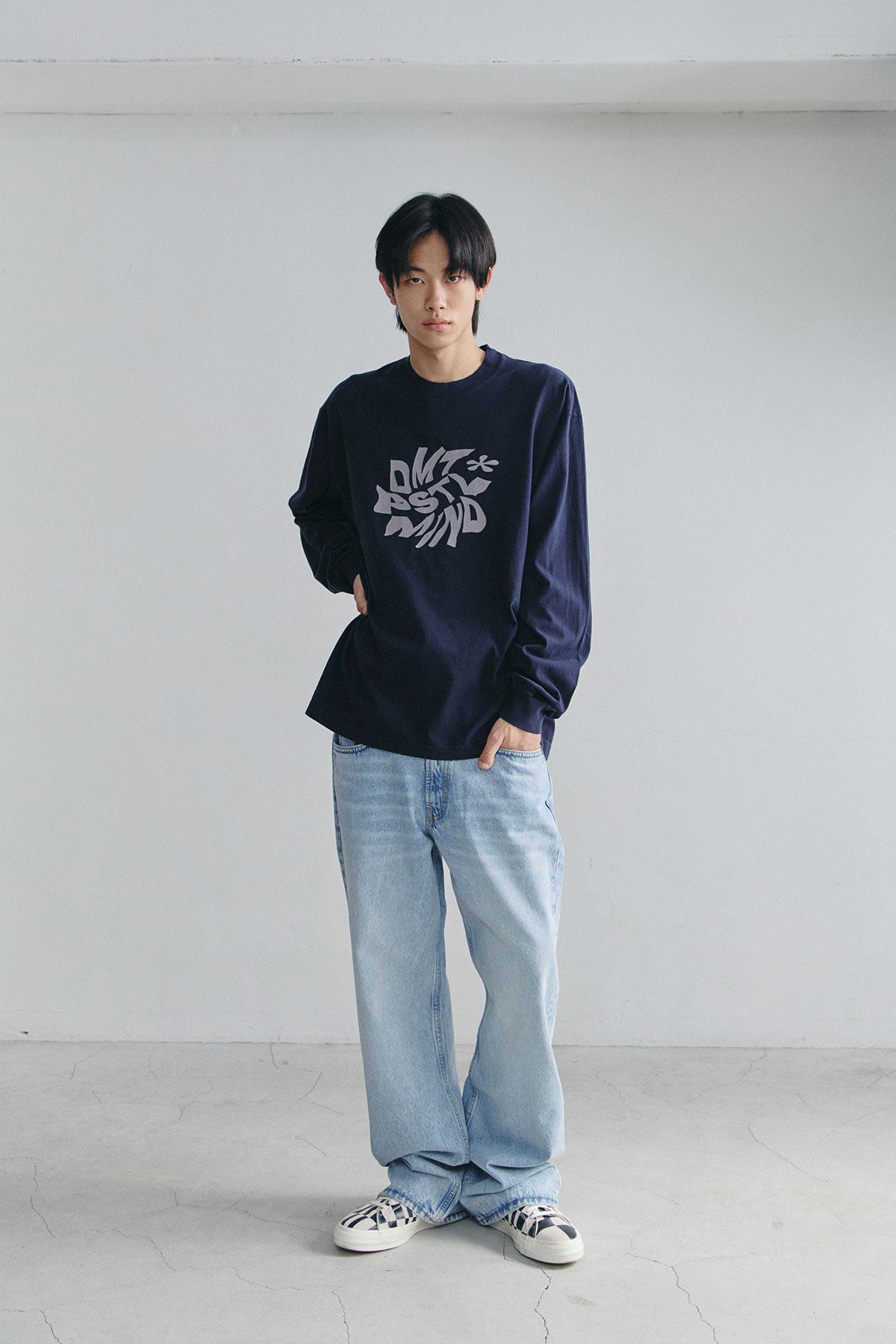 VERT DMT SPIRAL LSV GD 6.5OZ TEE NAVY (Available on 26.05.07)
