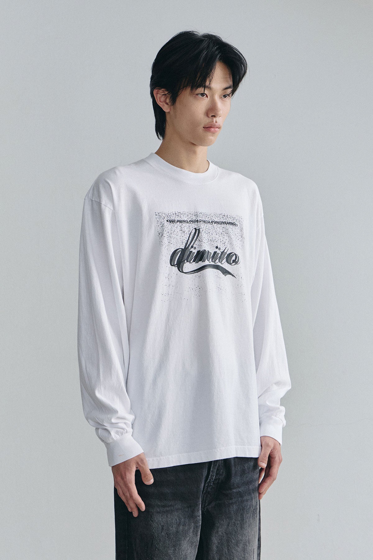 VERT DMT VINTAGE SCRIPT LSV GD 6.5OZ TEE WHITE (Available on 26.05.07)