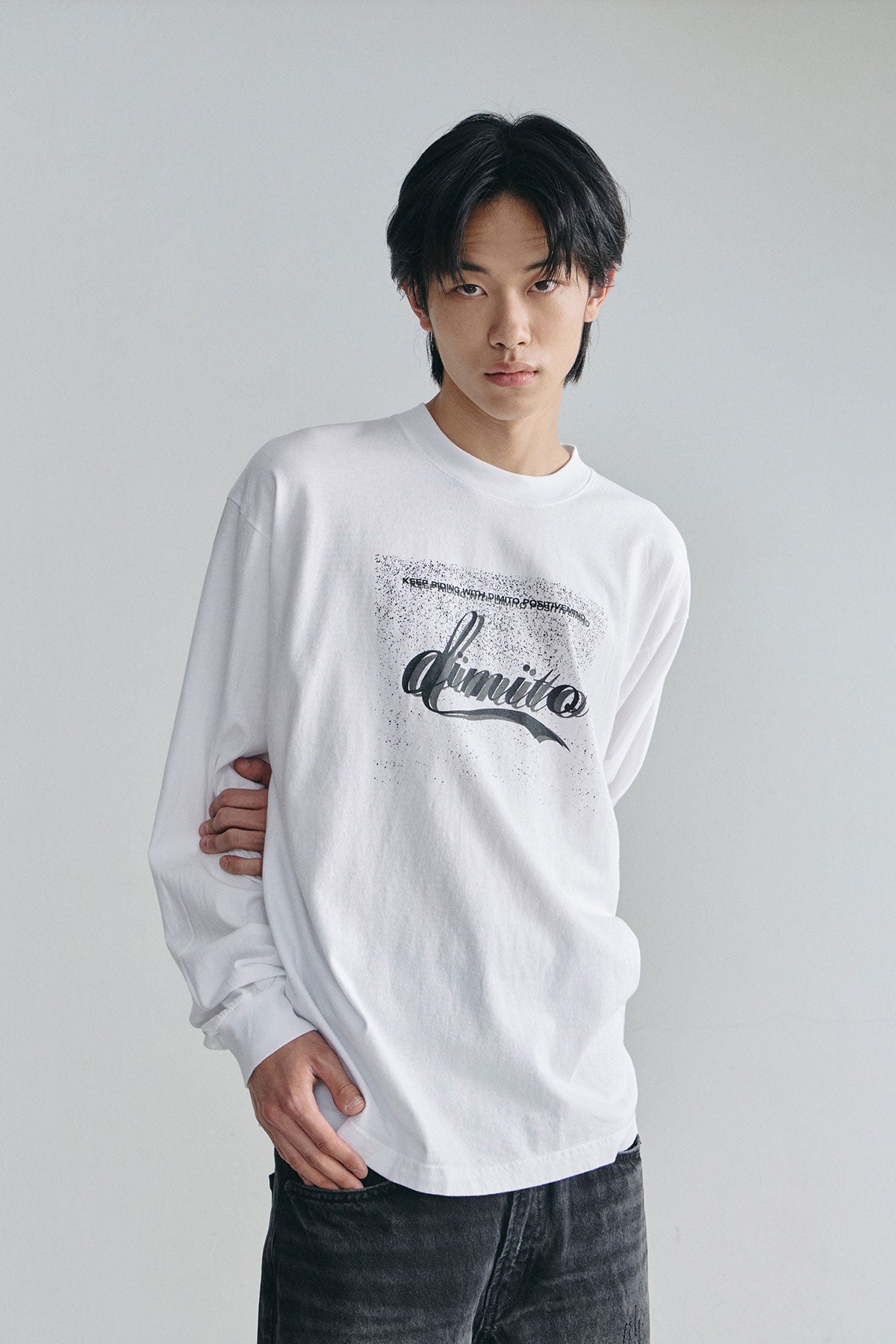 VERT DMT VINTAGE SCRIPT LSV GD 6.5OZ TEE WHITE (Available on 26.05.07)