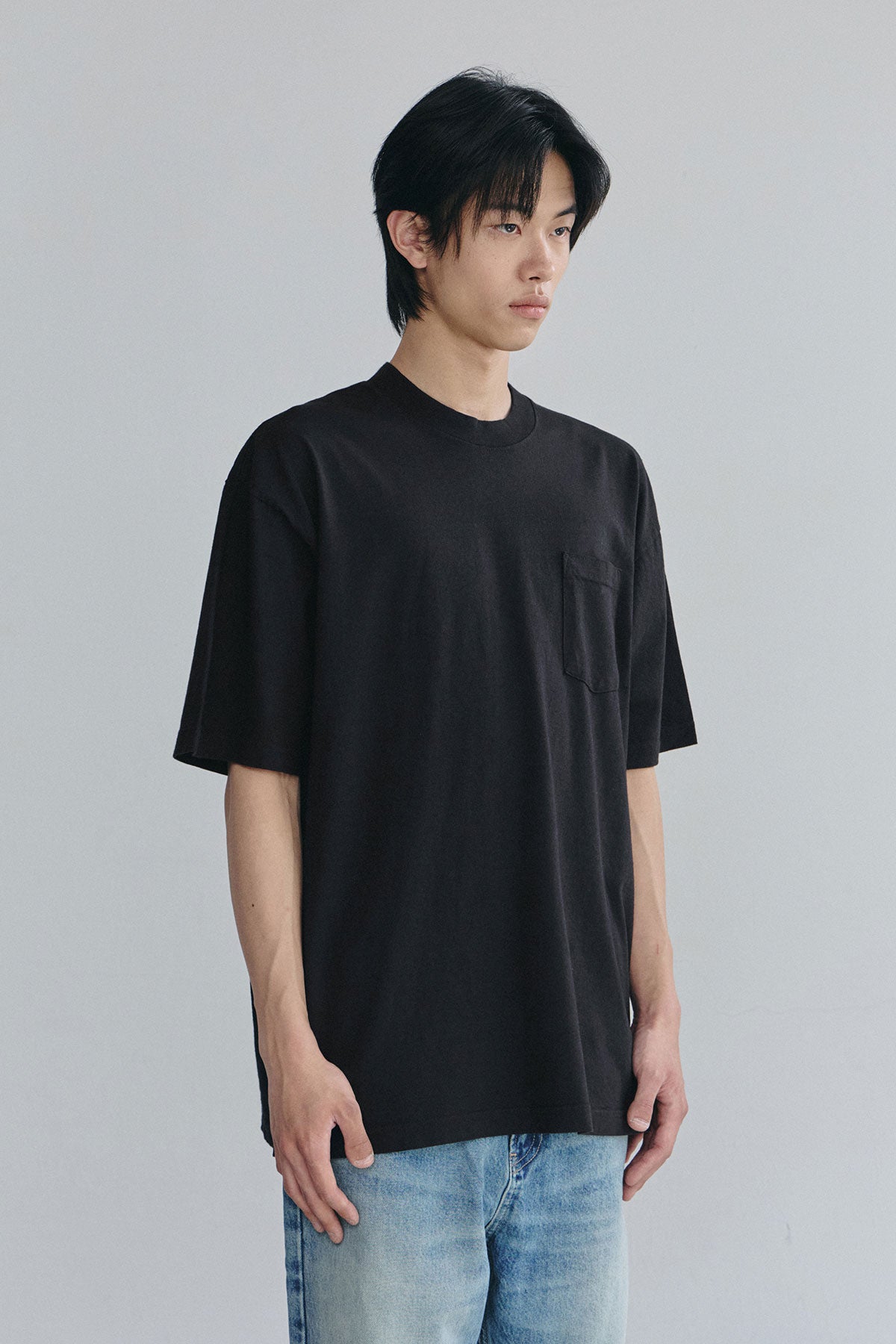 VERT DMTP POCKET SSV GD 6.5OZ TEE BLACK (Available on 26.05.07)