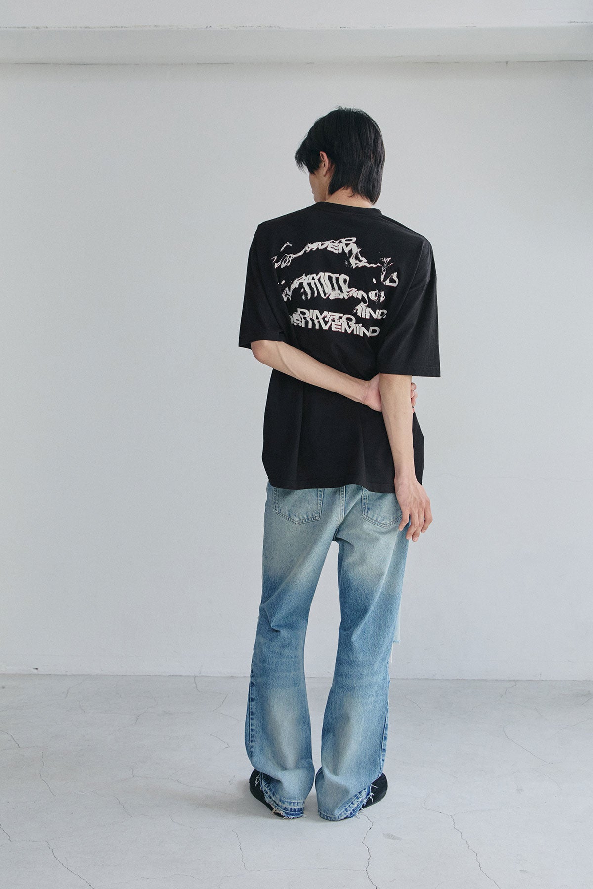 VERT DMTP POCKET SSV GD 6.5OZ TEE BLACK (Available on 26.05.07)