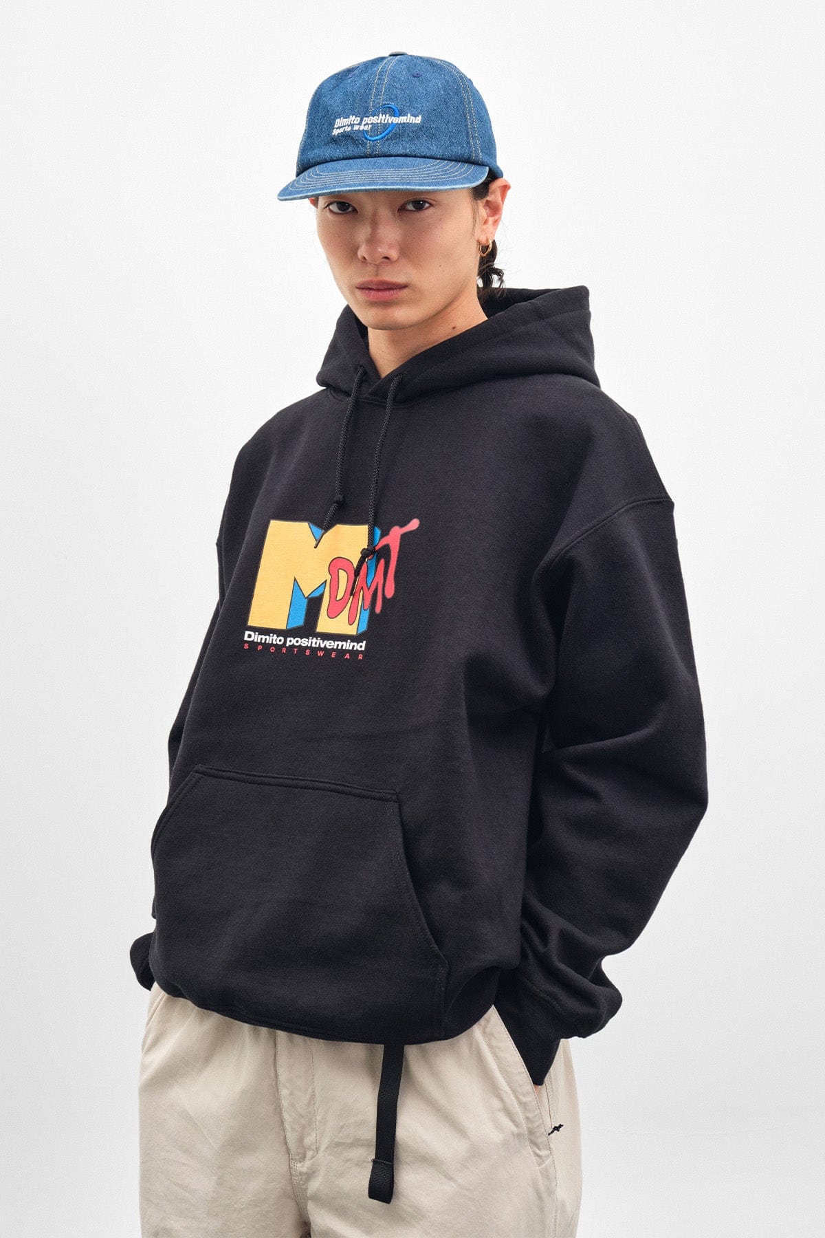 [INVITED] DMTV HOODIE BLACK