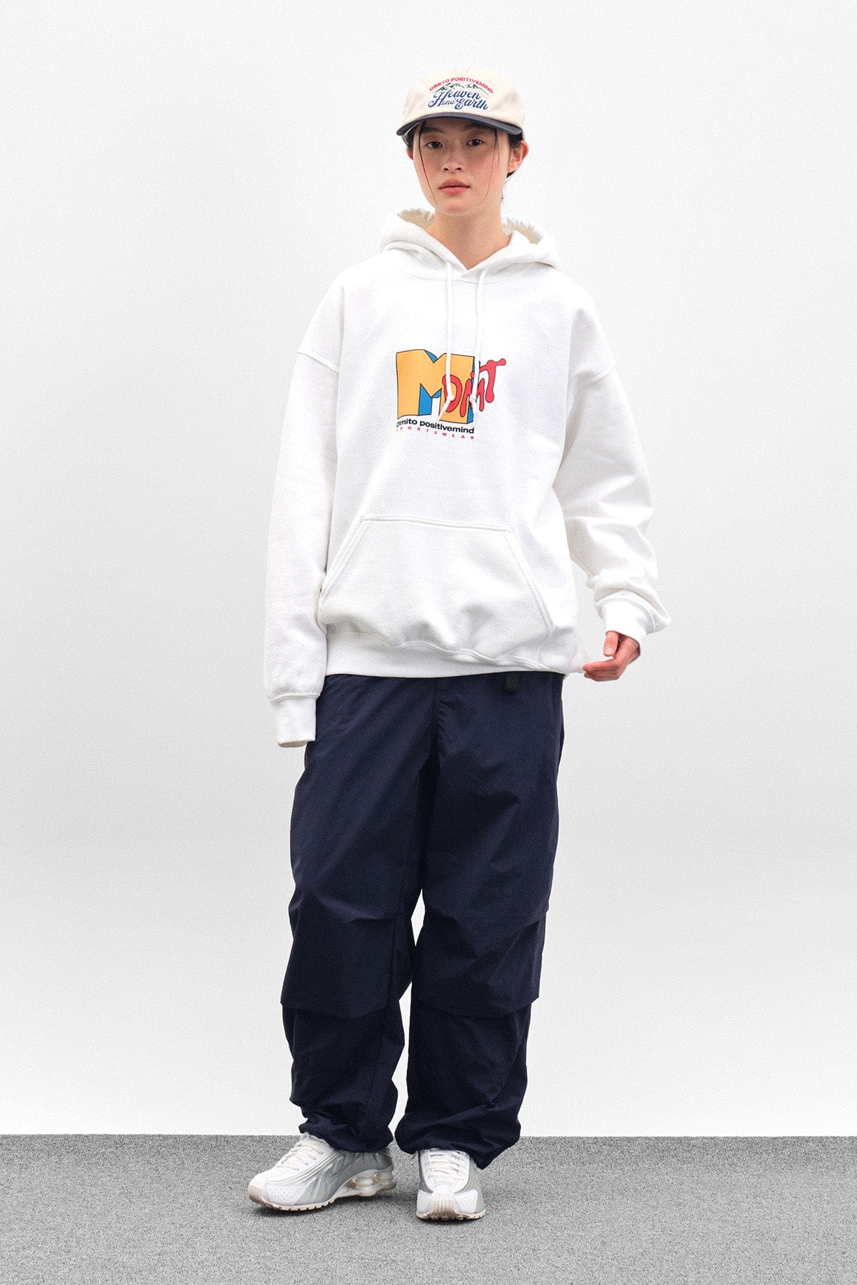 [INVITED] DMTV HOODIE WHITE