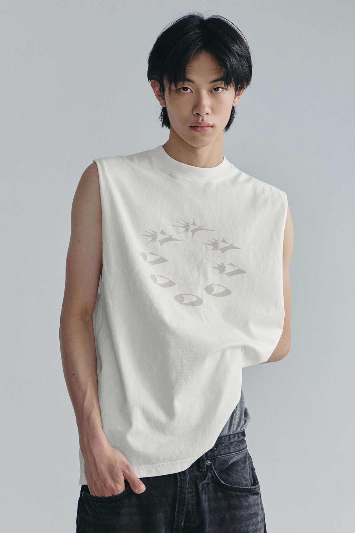 VERT EXPLODING D-AXIS GD 6.5OZ SLEEVELESS OFF WHITE (Available on 26.05.07)