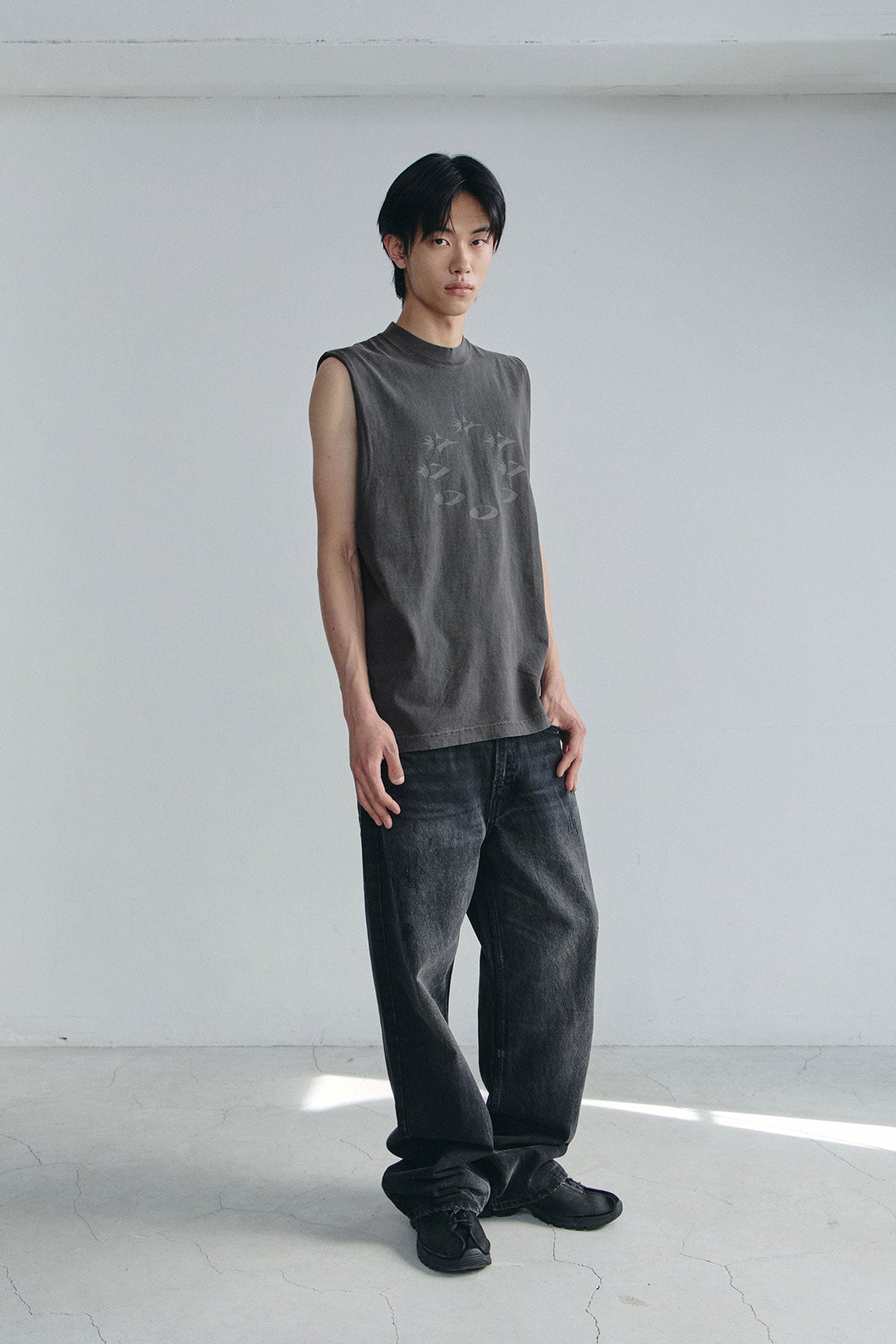 VERT EXPLODING D-AXIS GD 6.5OZ SLEEVELESS VINTAGE BLACK (Available on 26.05.07)