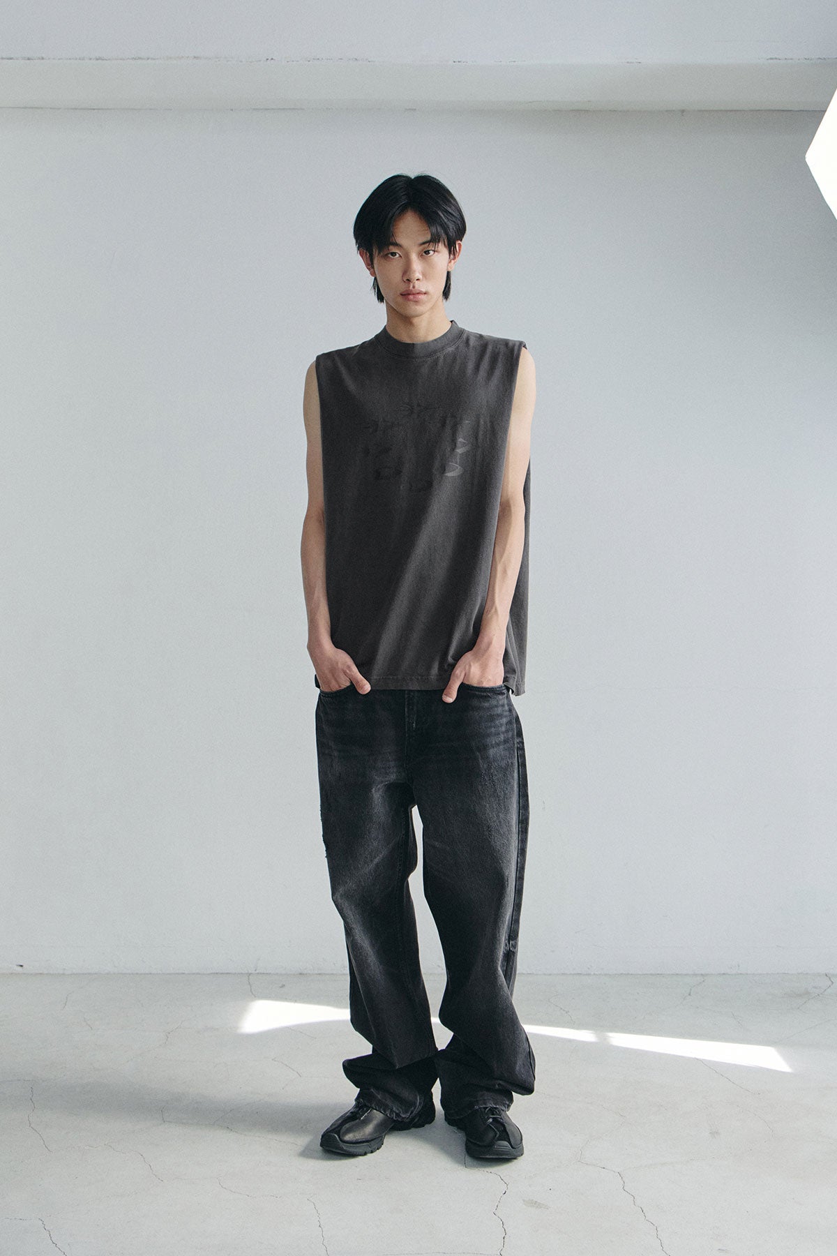 VERT EXPLODING D-AXIS GD 6.5OZ SLEEVELESS VINTAGE BLACK (Available on 26.05.07)