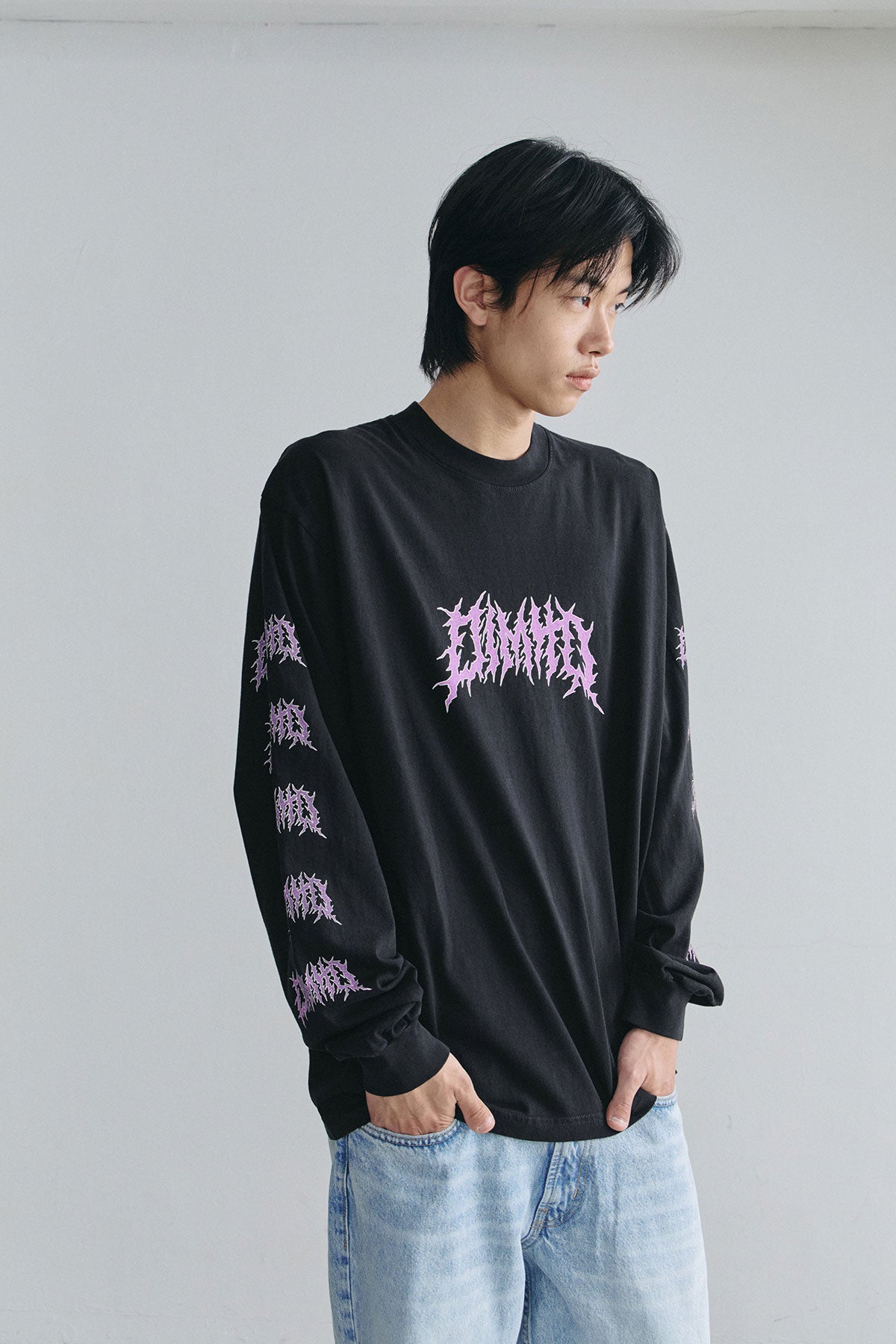 VERT FIRE VOLT LSV GD 6.5OZ TEE BLACK (Available on 26.05.07)