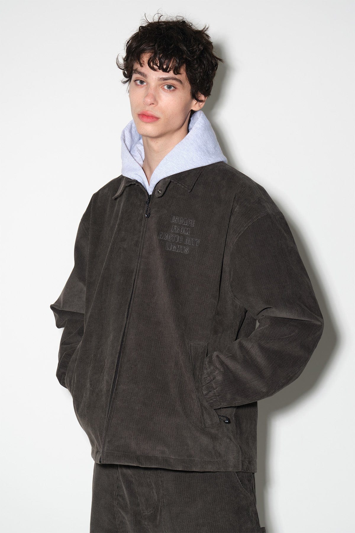 [INVITED] GTX CORDUROY JACKET SHADOW GREY