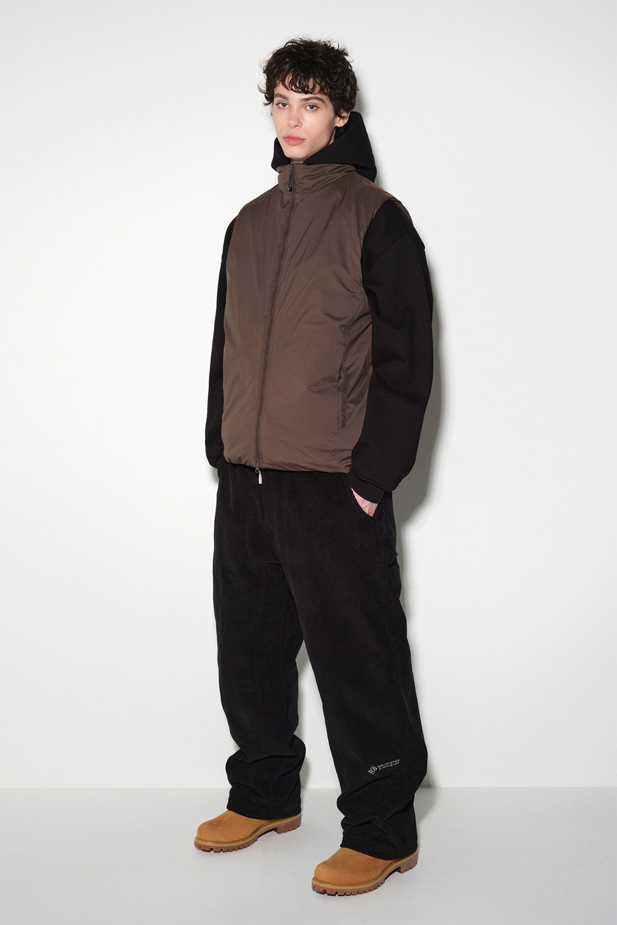 [INVITED] GTX PRIMALOFT VEST DARK BROWN