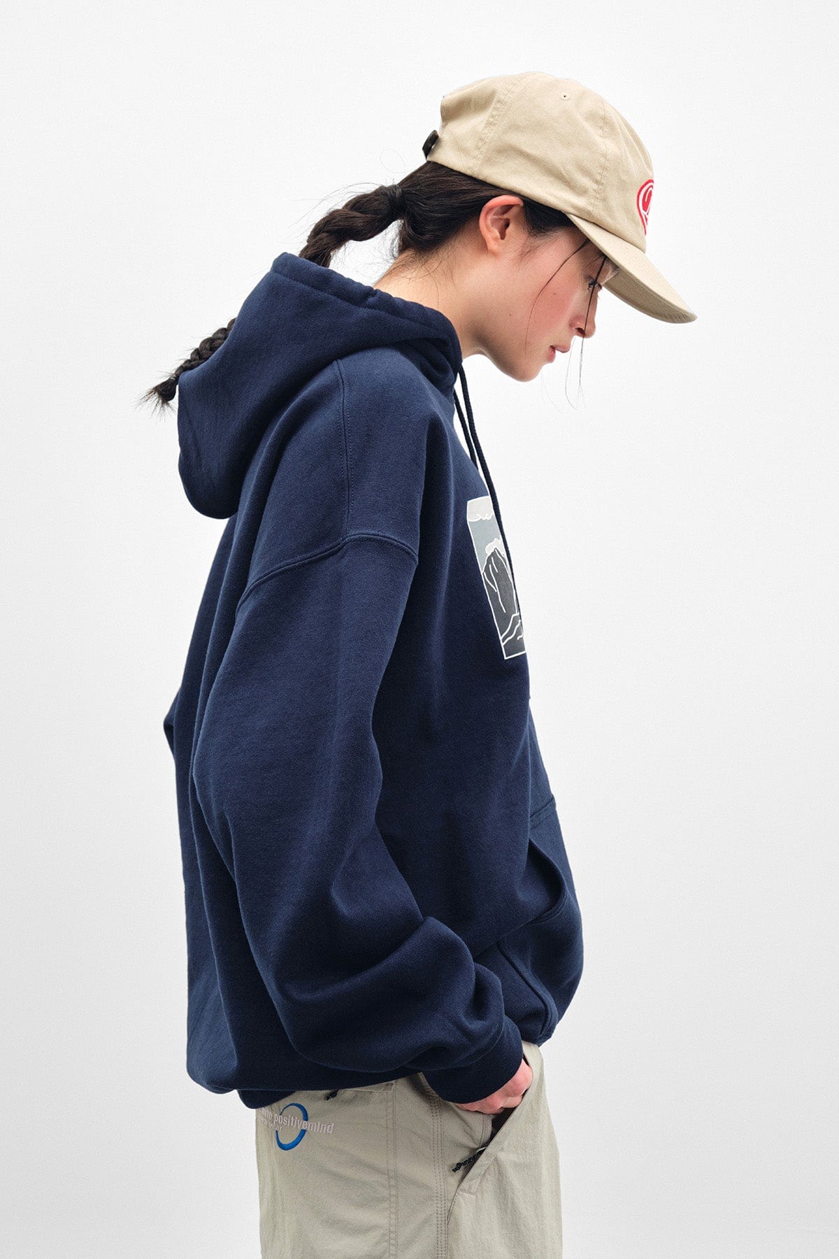 [INVITED] HAE GD HOODIE NAVY
