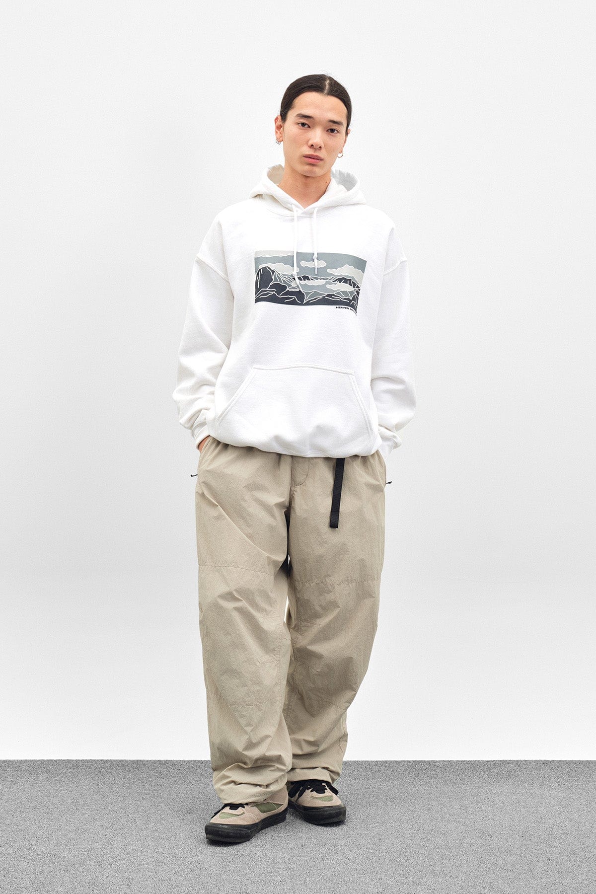 [INVITED] HAE GD HOODIE WHITE