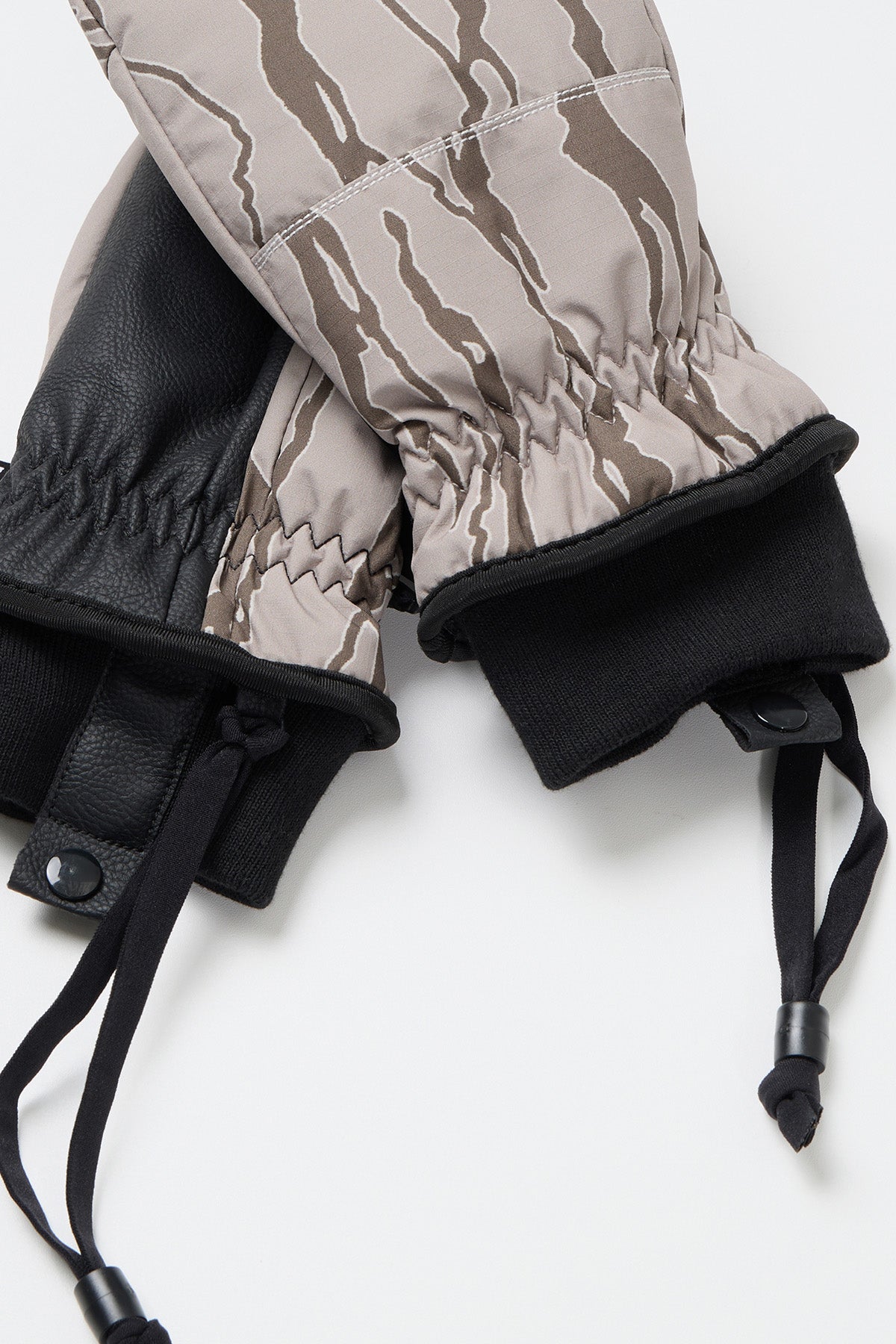 VERT HAE REFLECTIVE LINE MITTEN HAE MT SAND