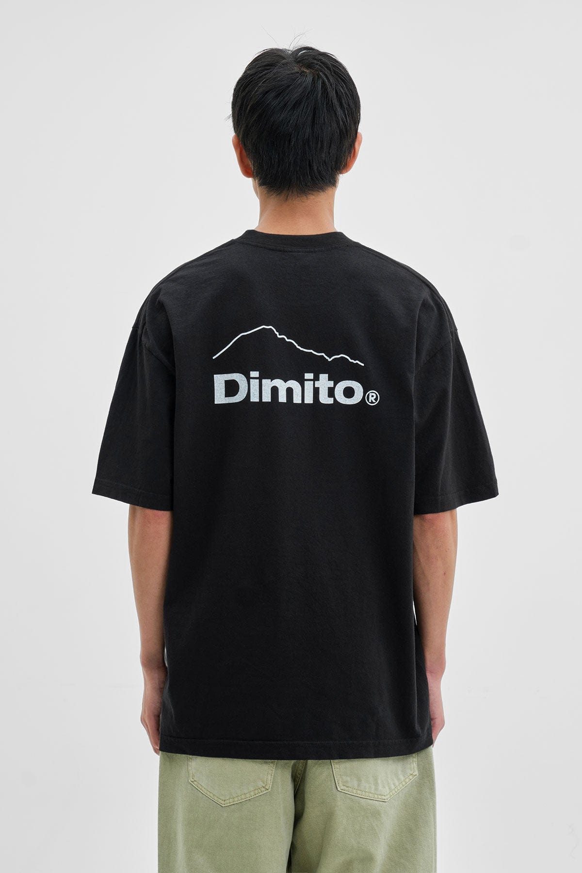 VERT MT LOGO POCKET SSV GD 6.5OZ TEE BLACK