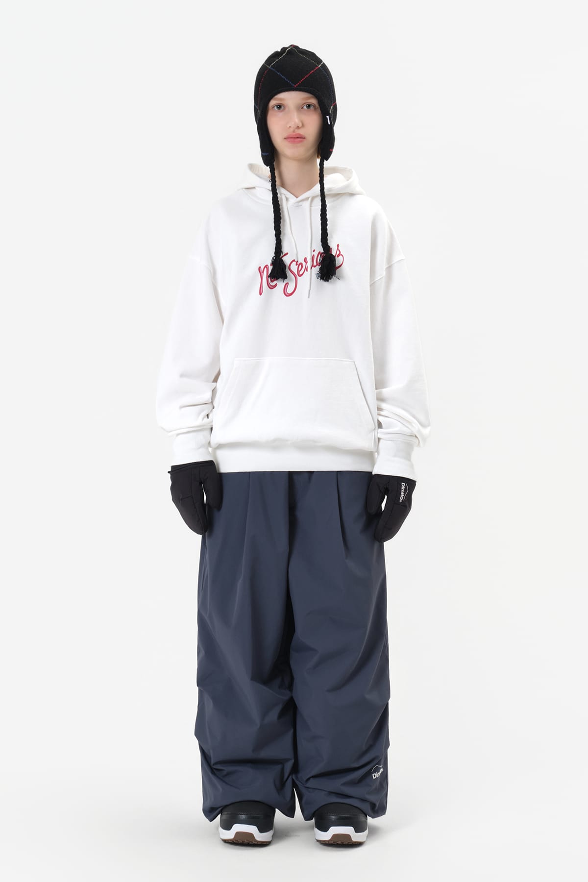 [INVITED] NS LIP HOODIE WHITE