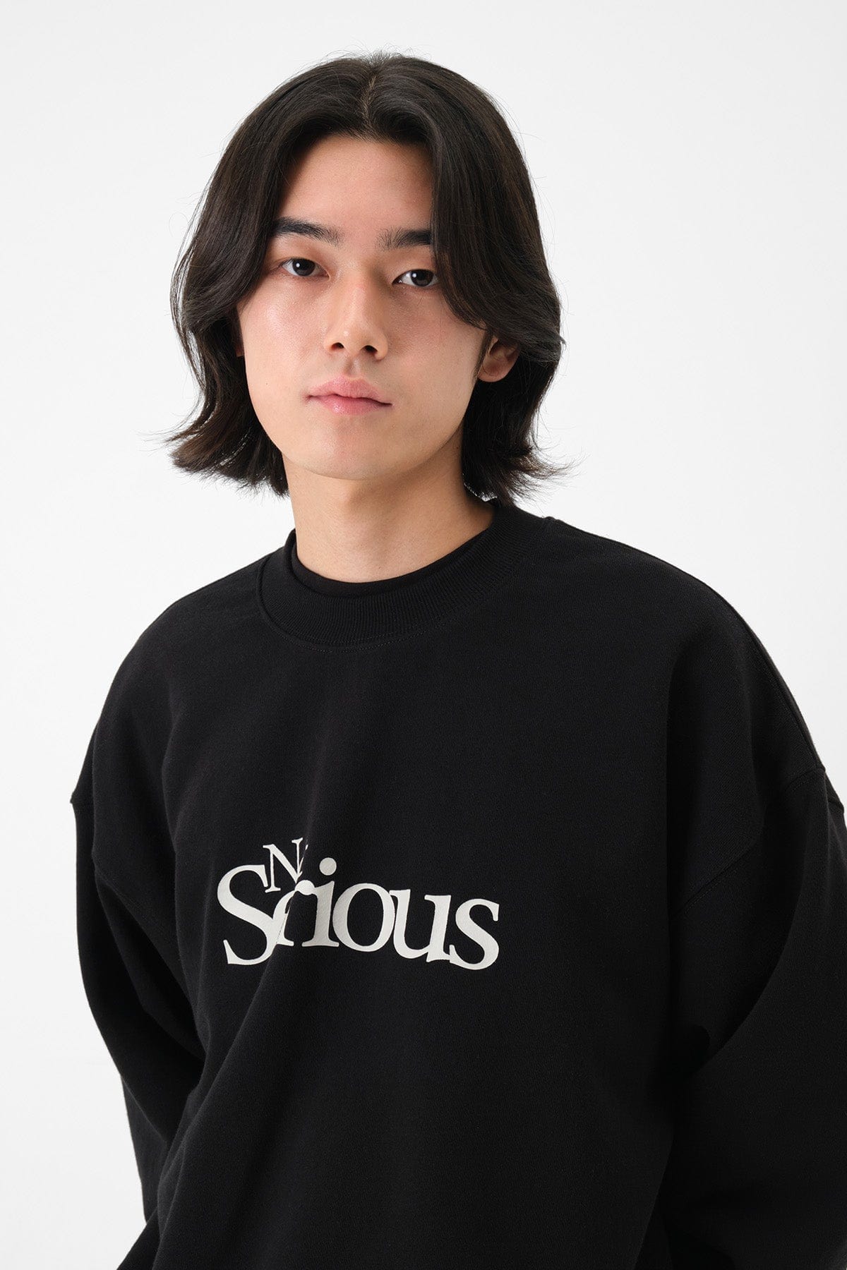 [INVITED] NS SWEATSHIRT BLACK