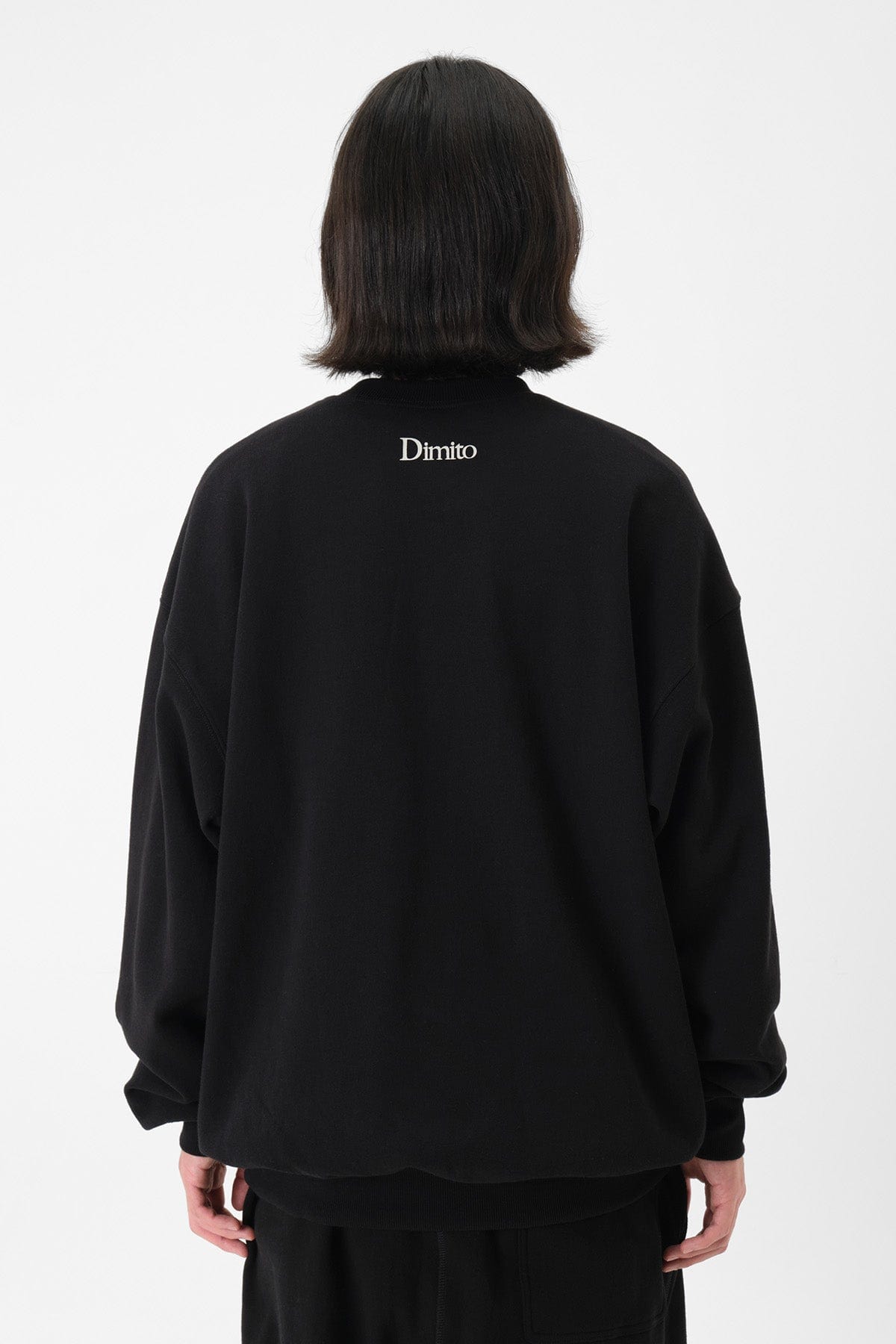 [INVITED] NS SWEATSHIRT BLACK