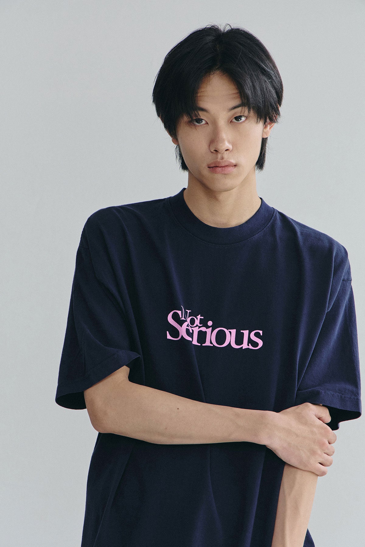 VERT NSS OG SSV GD 6.5OZ TEE NAVY (Available on 26.05.07)