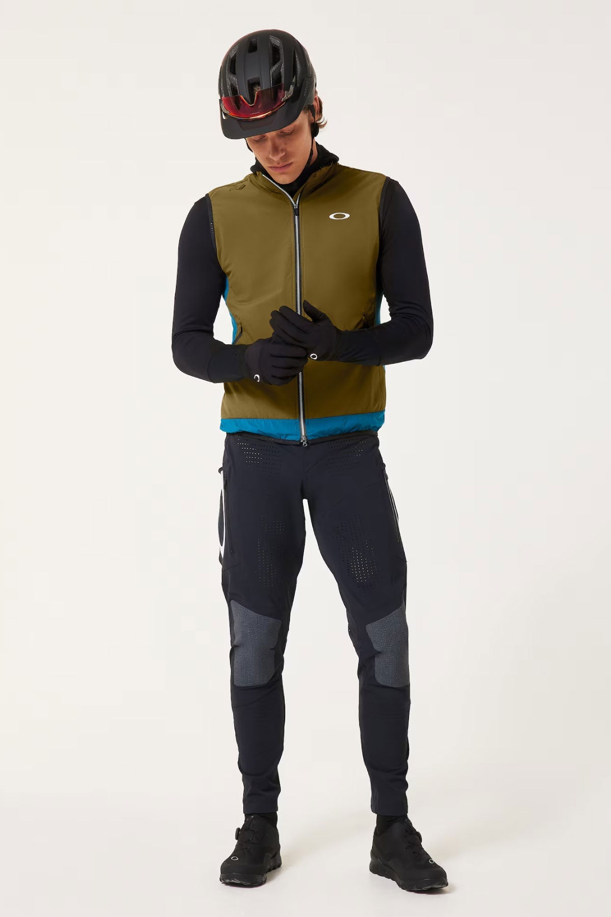 [INVITED] [OAKLEY] ELEMENTS ALPHA VEST ARMY GREEN/NEW BALSAM