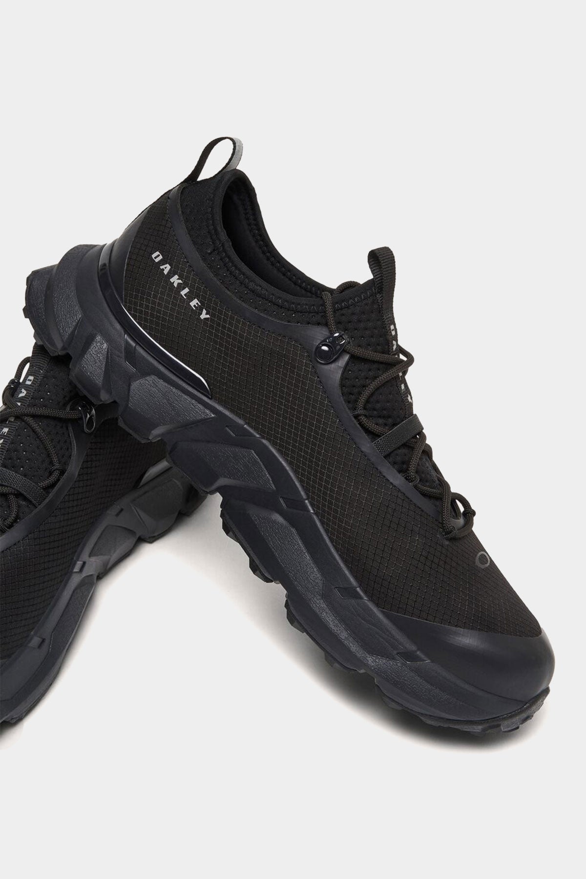 VERT [OAKLEY] LIGHT SHIELD TRIPLE BLACK