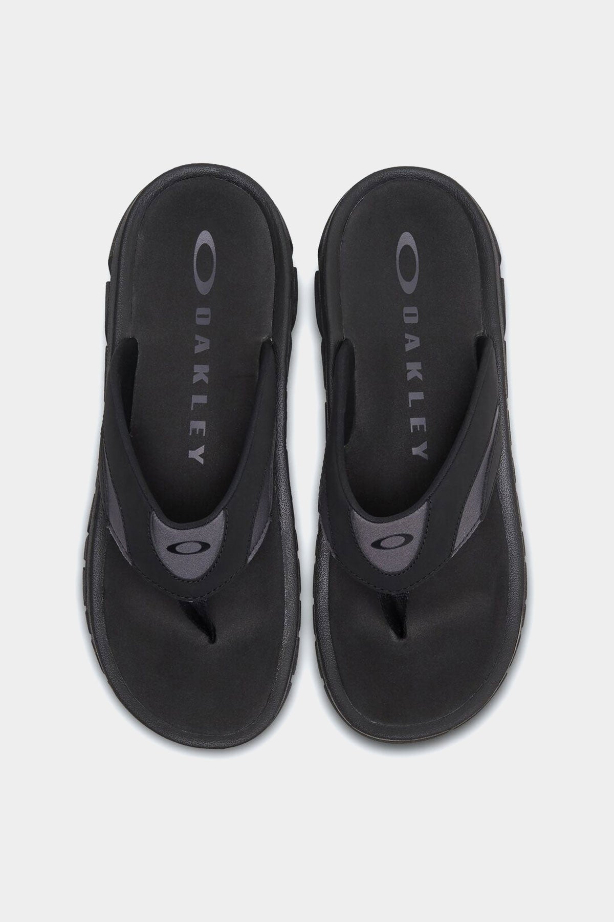 VERT [OAKLEY] O COIL SANDAL BLACKOUT