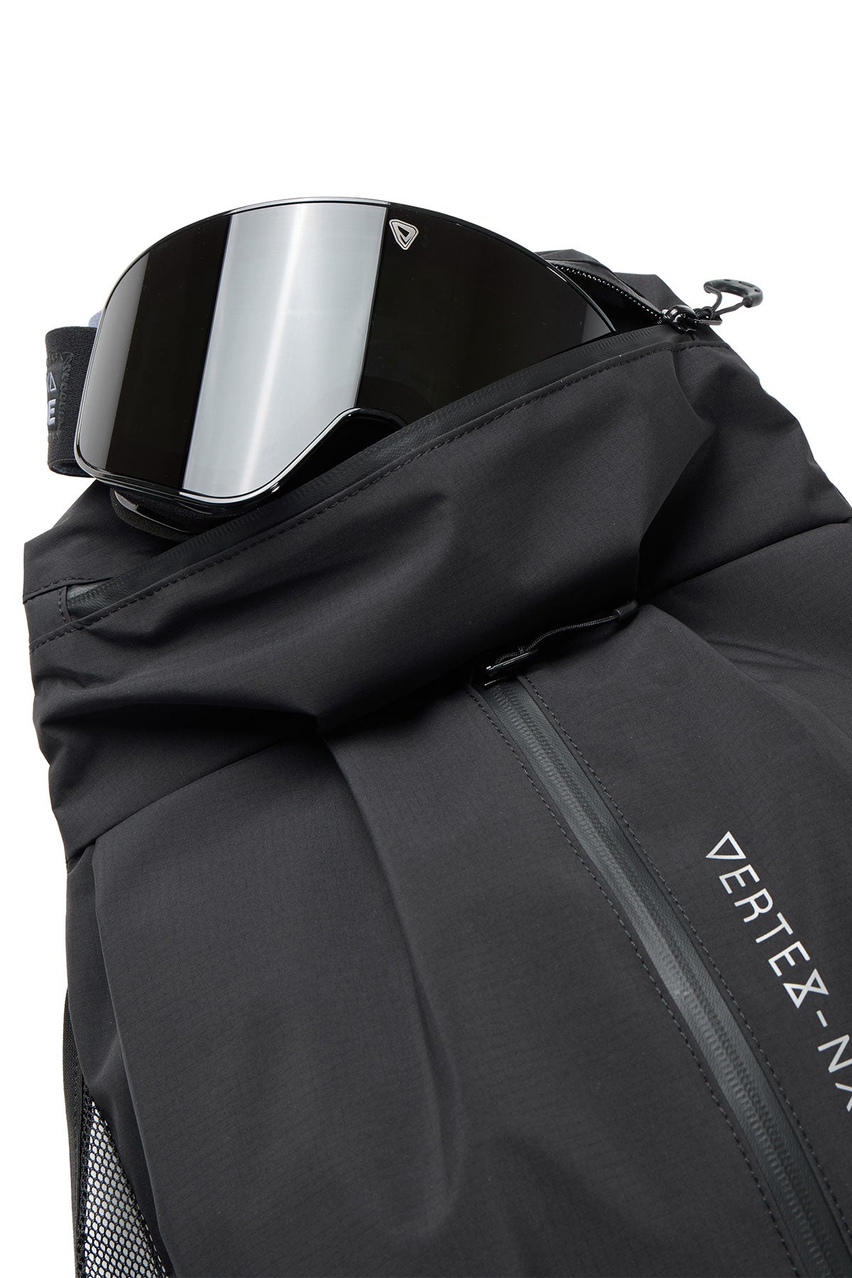 VERT ONE-SIZE 25 FLIGHT SOFT SHELL BACKPACK BLACK