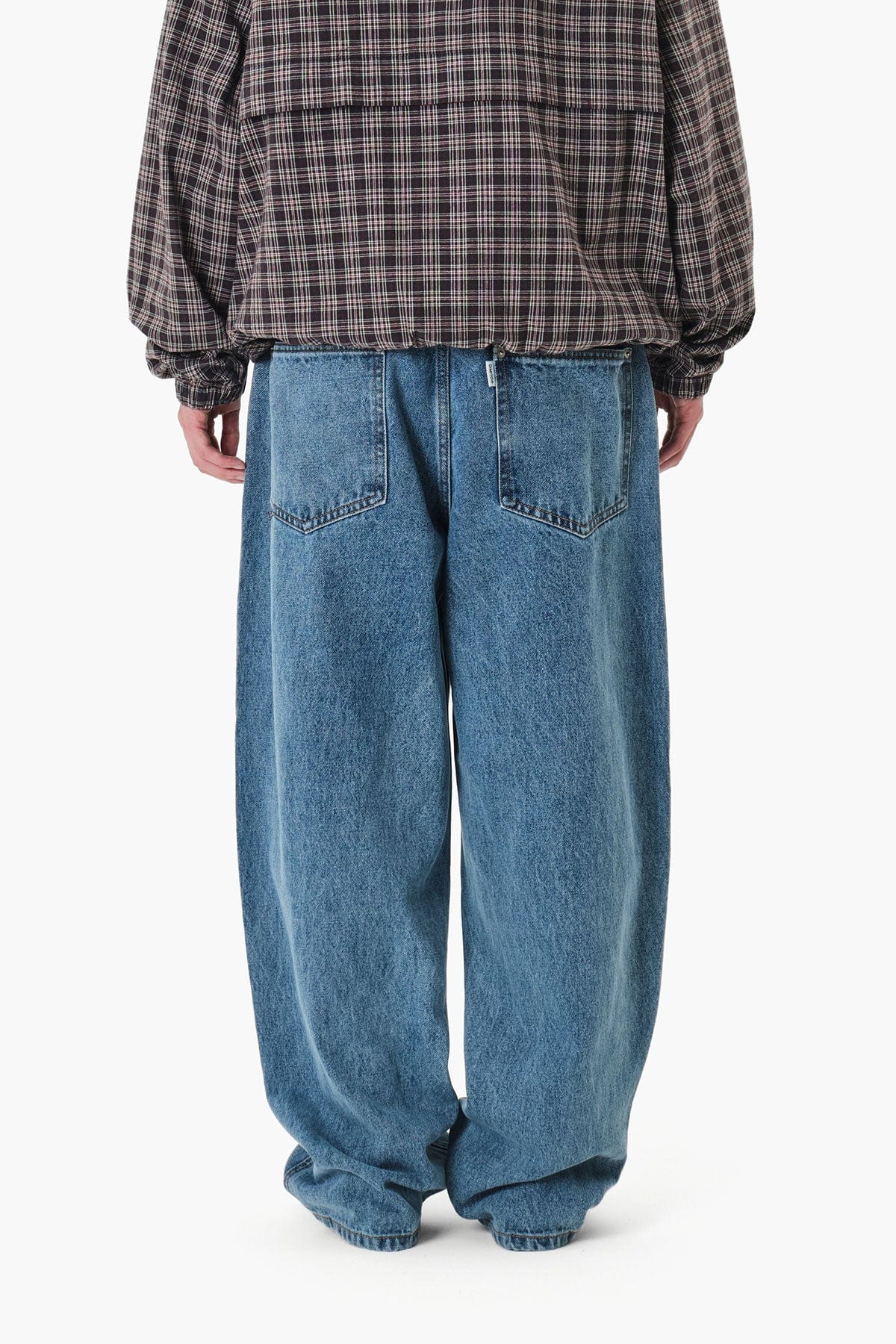 [INVITED] ORIGINALS DENIM PANTS (LOOSE FIT) BLUE