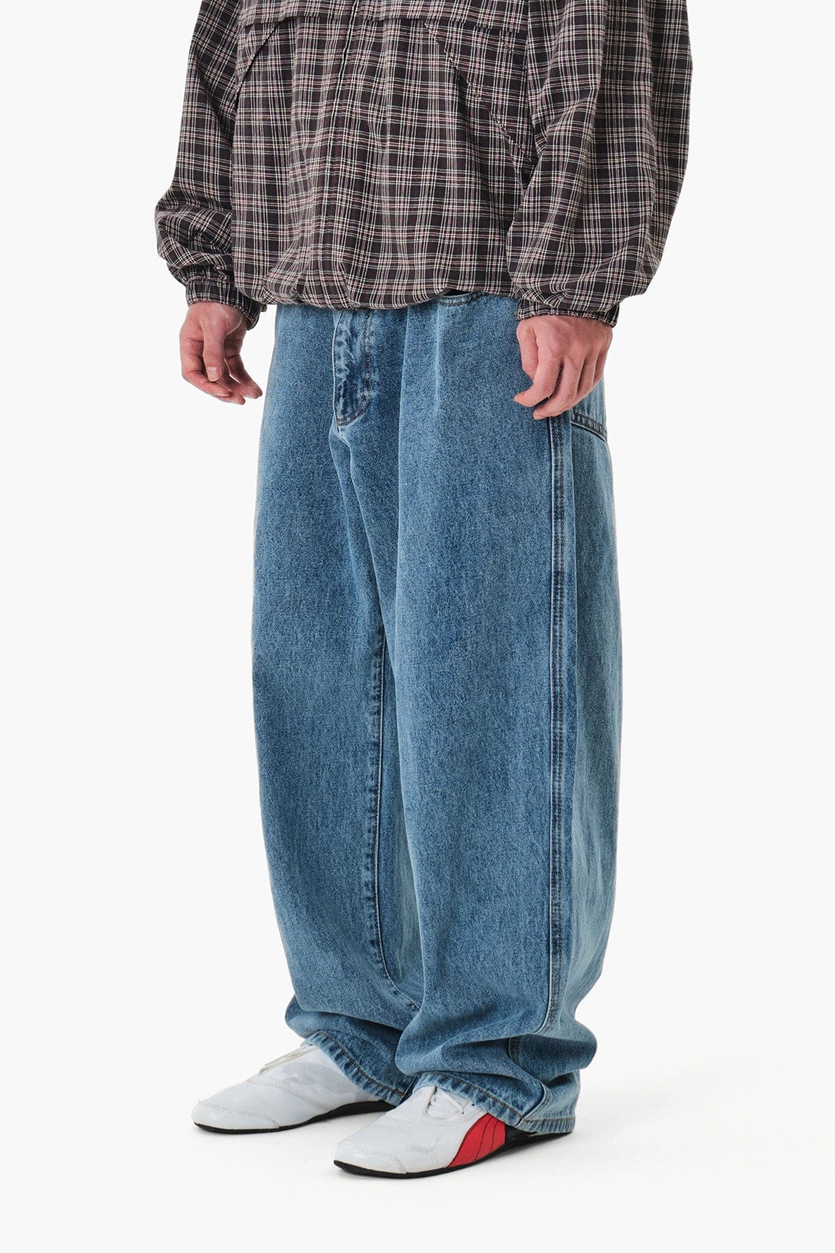 [INVITED] ORIGINALS DENIM PANTS (LOOSE FIT) BLUE