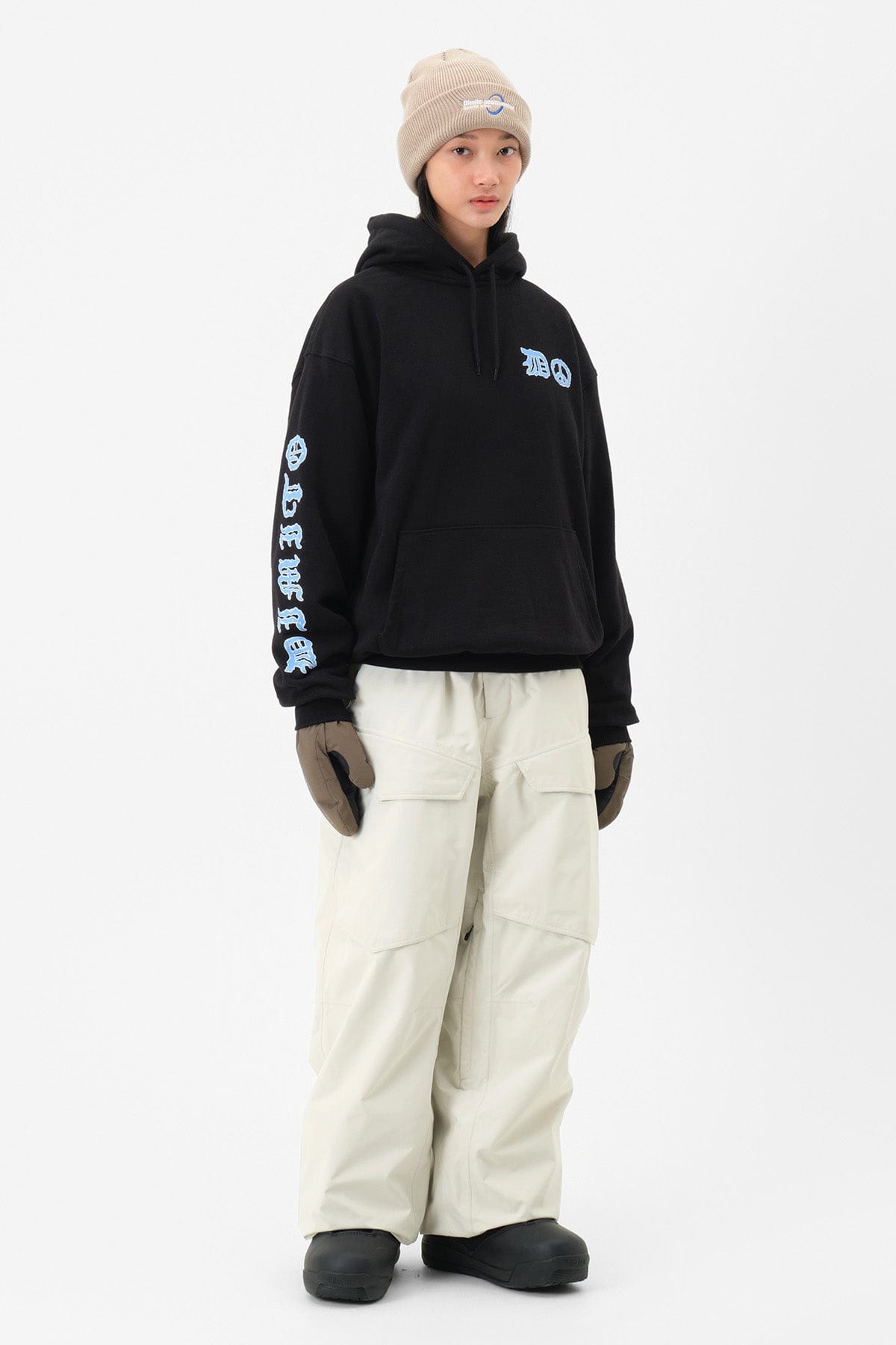 [INVITED] PEACE HOODIE BLACK