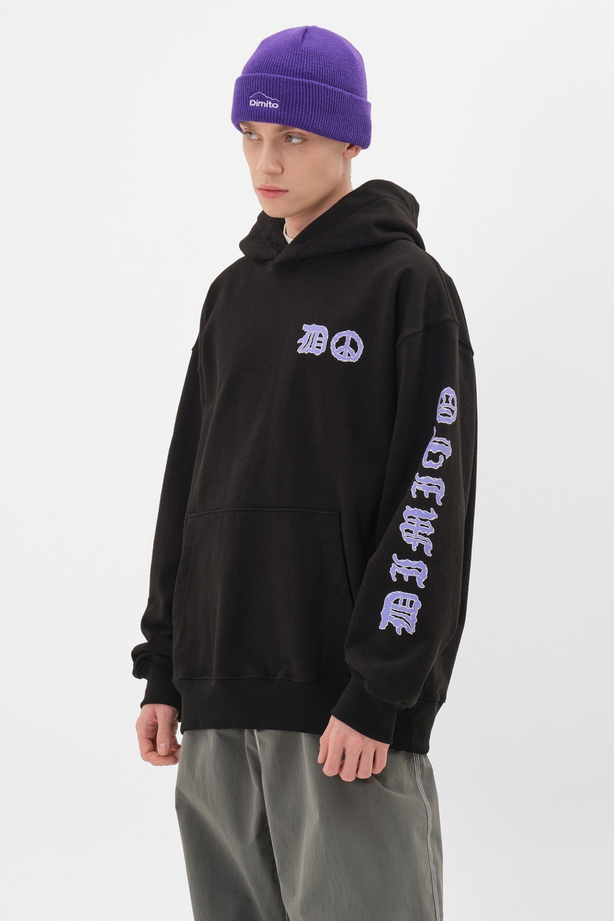 [INVITED] PEACE HOODIE BLACK