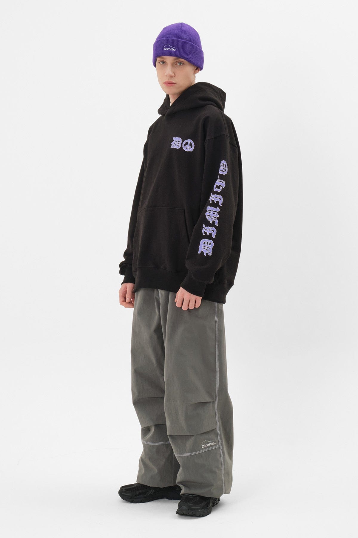 [INVITED] PEACE HOODIE BLACK