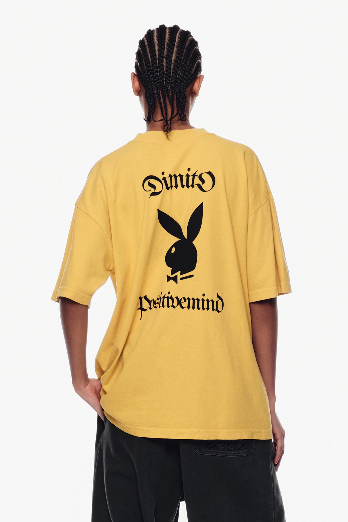 VERT [PLAYBOY x DIMITO] BUNNY GRAPHIC SSV GD 6.5OZ TEE SPECTRA YELLOW