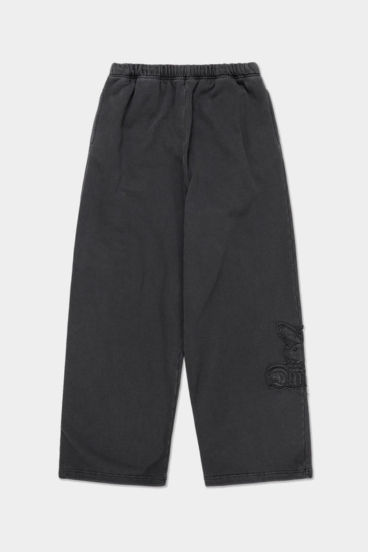 VERT [PLAYBOY x DIMITO] BUNNY SWEATPANTS WASHED BLACK