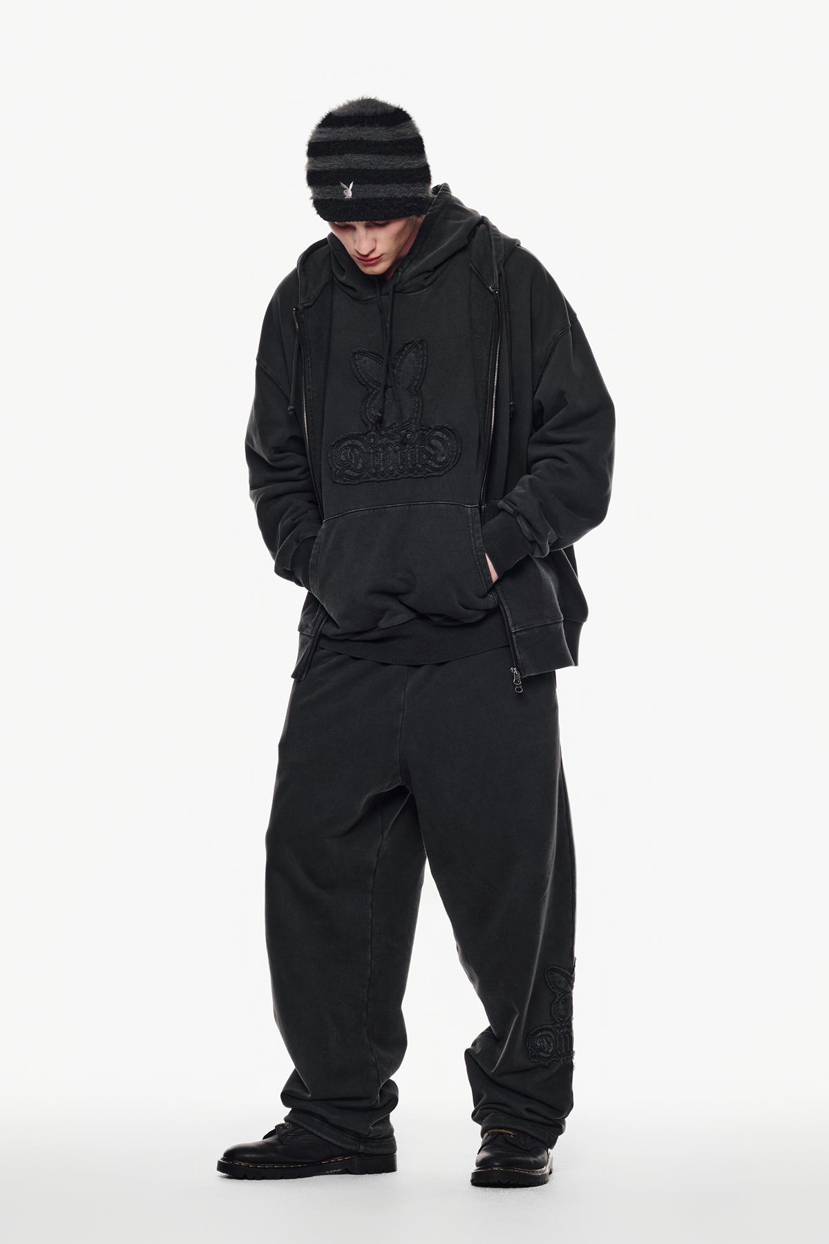 VERT [PLAYBOY x DIMITO] BUNNY ZIP HOODIE WASHED BLACK