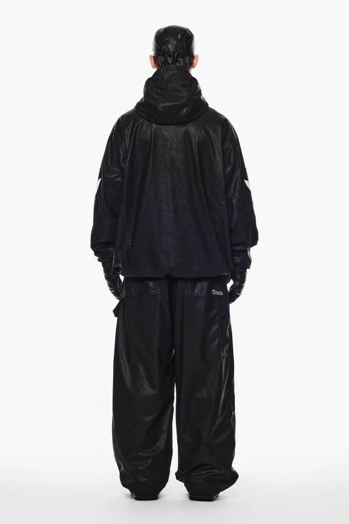 VERT [PLAYBOY x DIMITO] CARPENTER FAUX LEATHER PANTS (WIDE FIT LV.2) BLACK