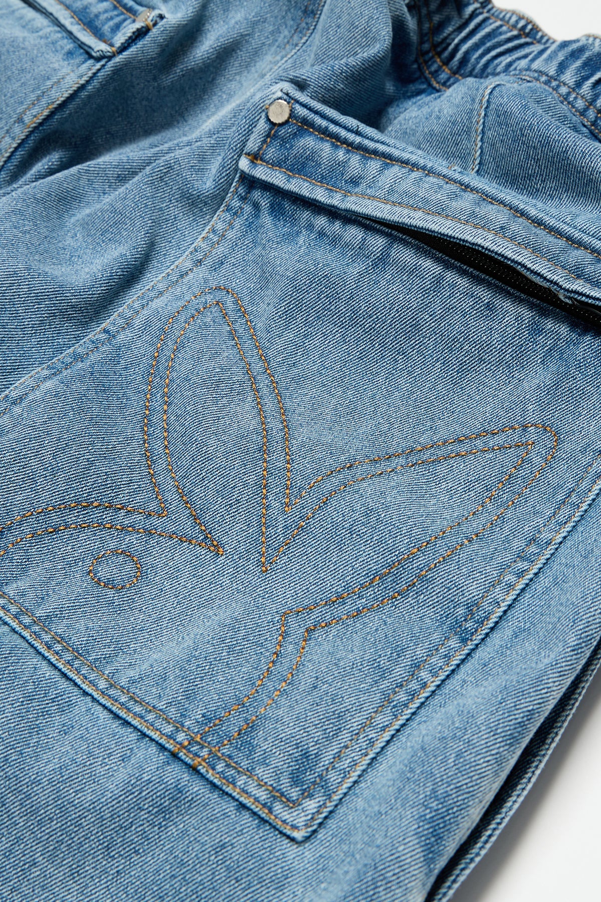 [INVITED] [PLAYBOY x DIMITO] DOUBLE KNEE DENIM PANTS (WIDE FIT LV.2) WASHED BLUE
