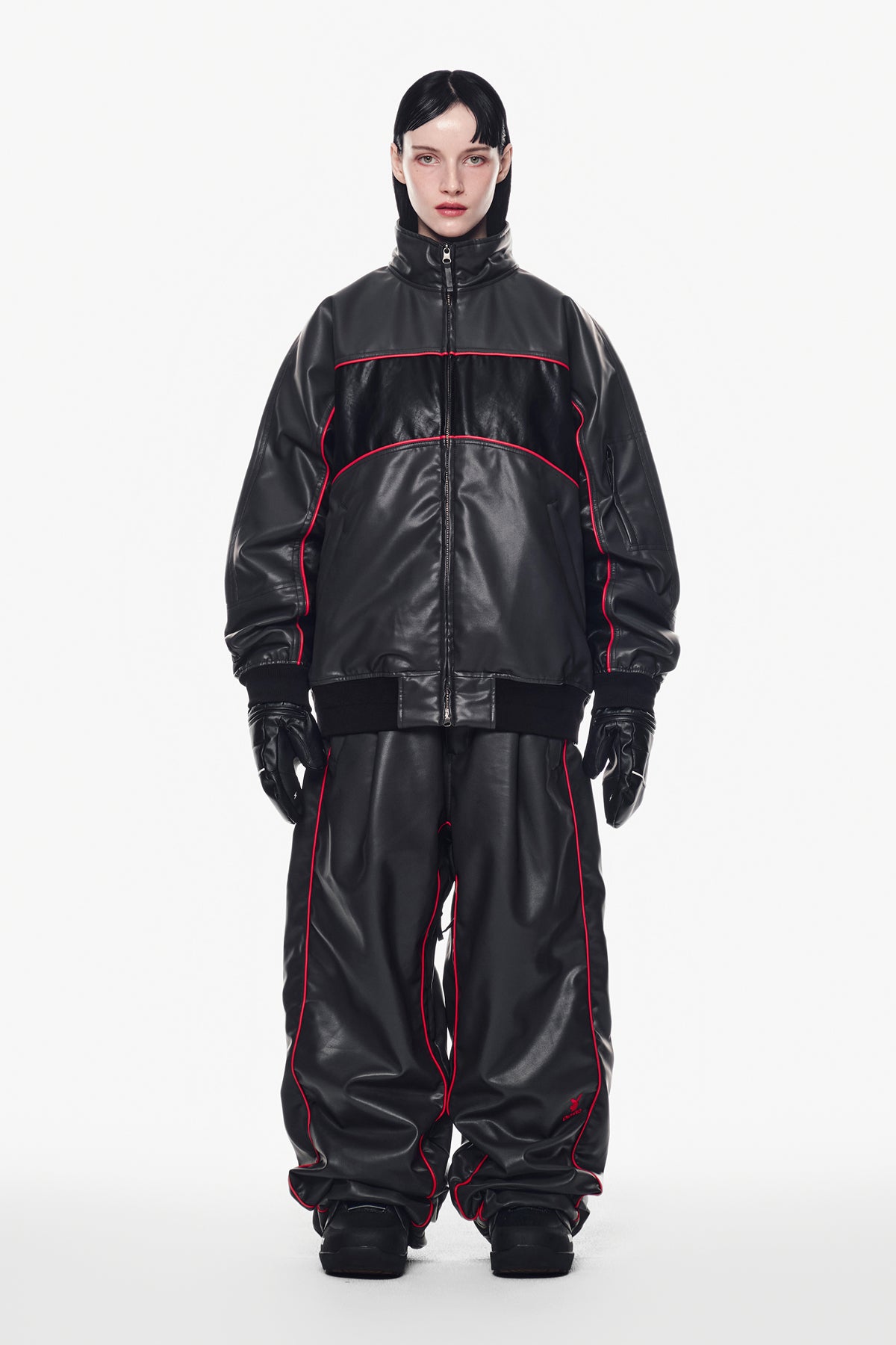 VERT [PLAYBOY x DIMITO] PIPING BANDED FAUX LEATHER PANTS (WIDE FIT LV.2) CEMENT GREY