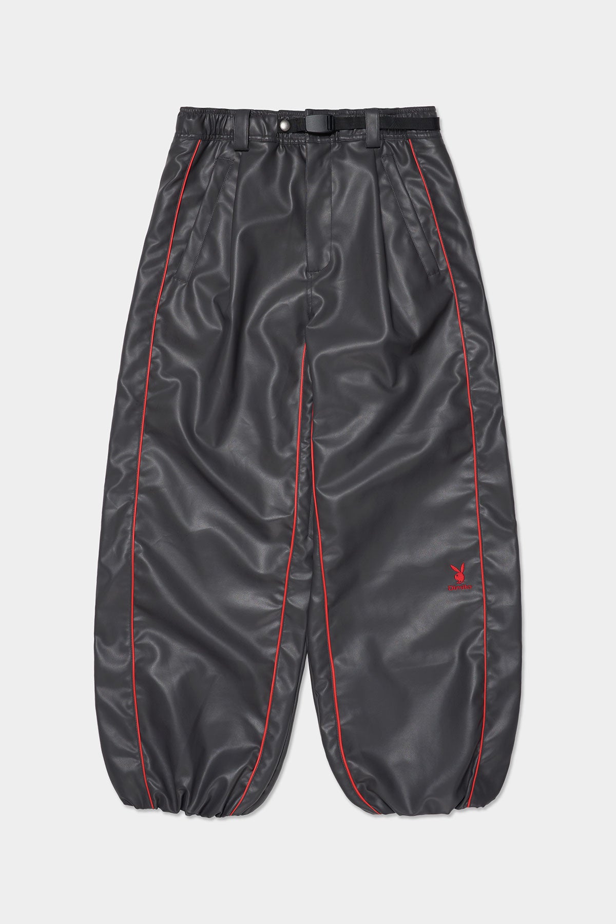 VERT [PLAYBOY x DIMITO] PIPING BANDED FAUX LEATHER PANTS (WIDE FIT LV.2) CEMENT GREY