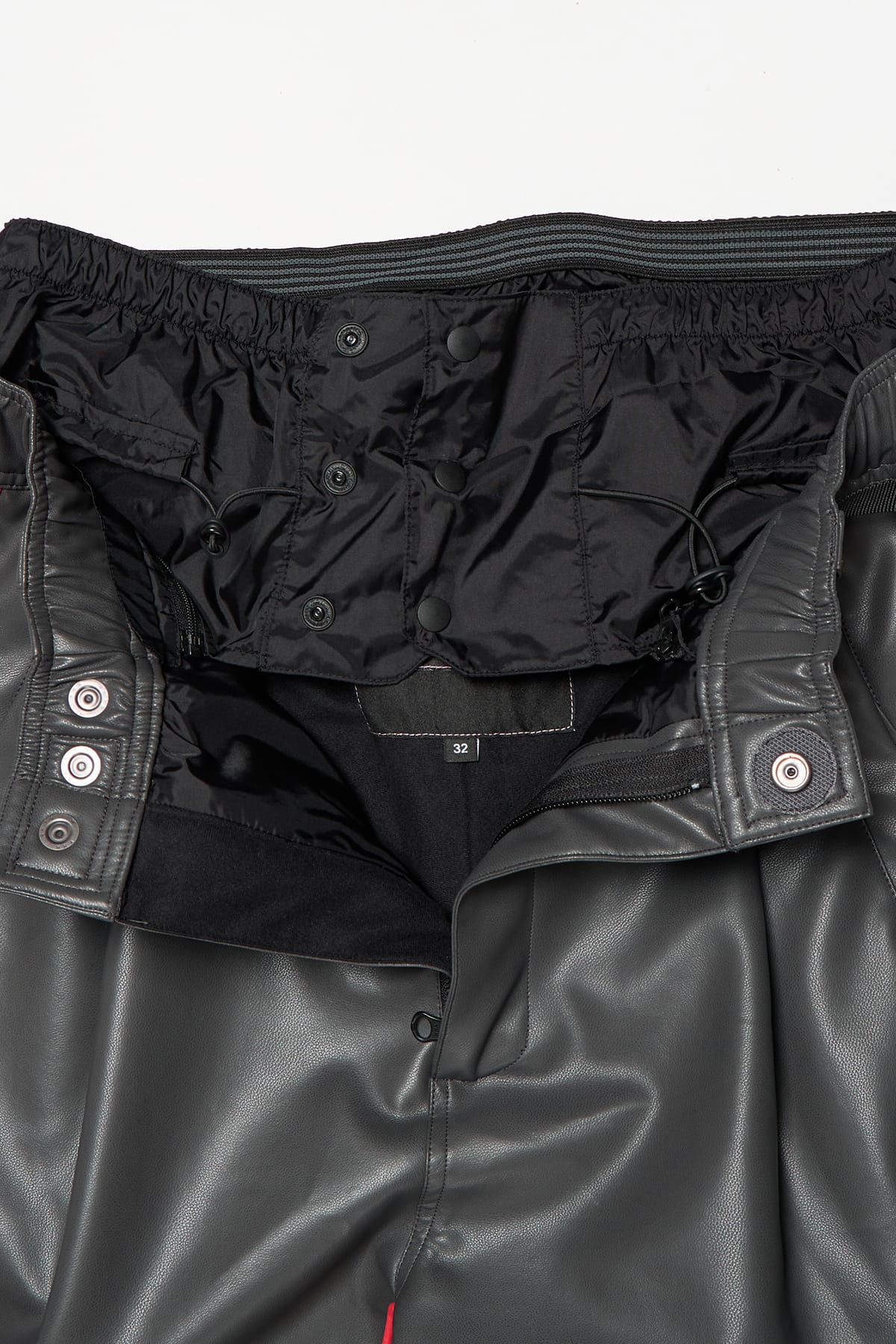 [INVITED] [PLAYBOY x DIMITO] PIPING BANDED FAUX LEATHER PANTS (WIDE FIT LV.2) WHITE