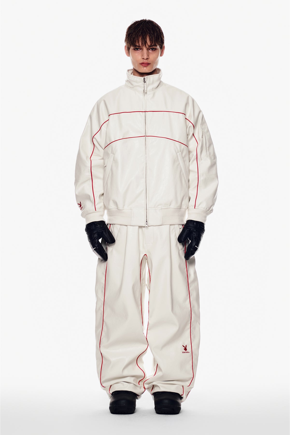 VERT [PLAYBOY x DIMITO] PIPING BANDED FAUX LEATHER PANTS (WIDE FIT LV.2) WHITE