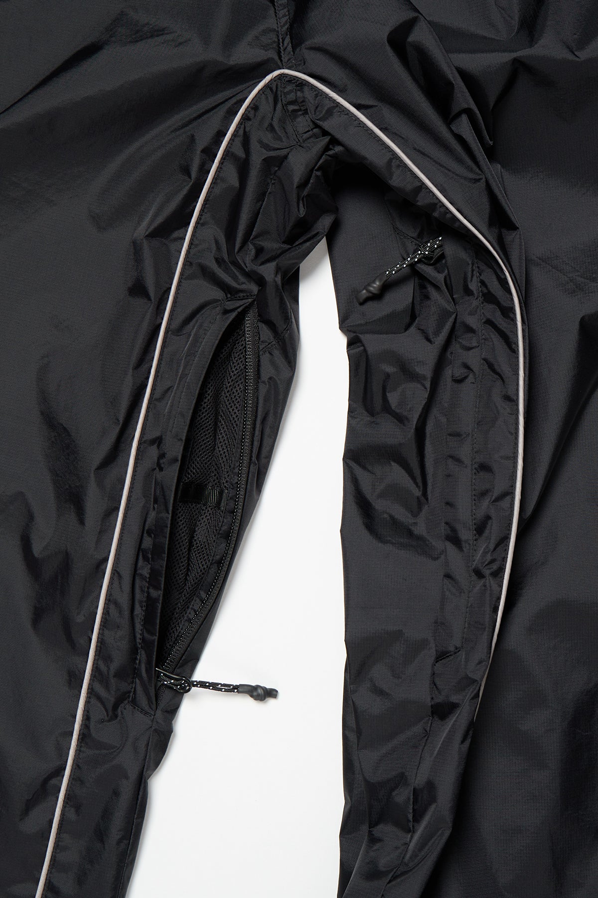 VERT [PLAYBOY x DIMITO] PIPING BANDED PANTS (WIDE FIT LV.2) BLACK